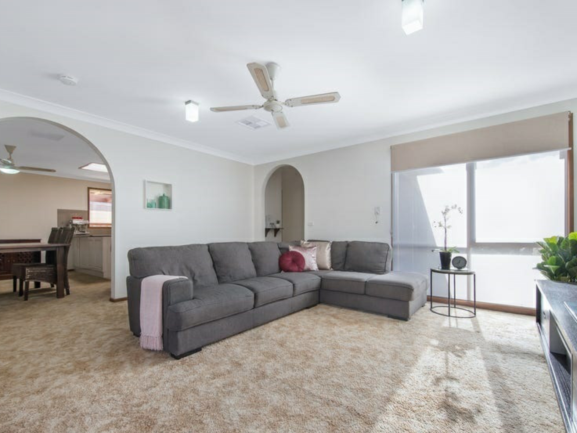 46 Springfield Crescent, HAMPTON PARK