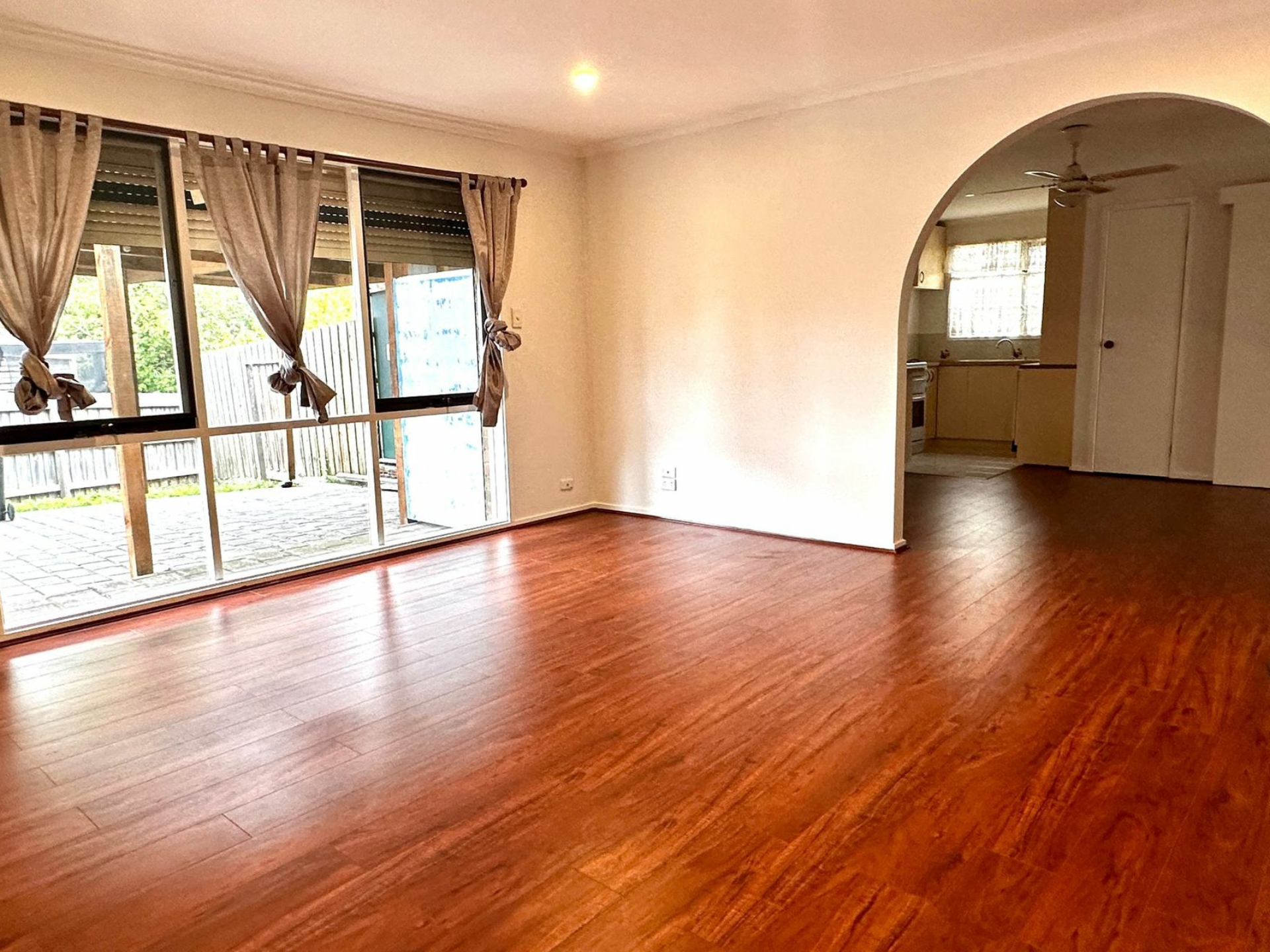 6 Coronata Court, NARRE WARREN