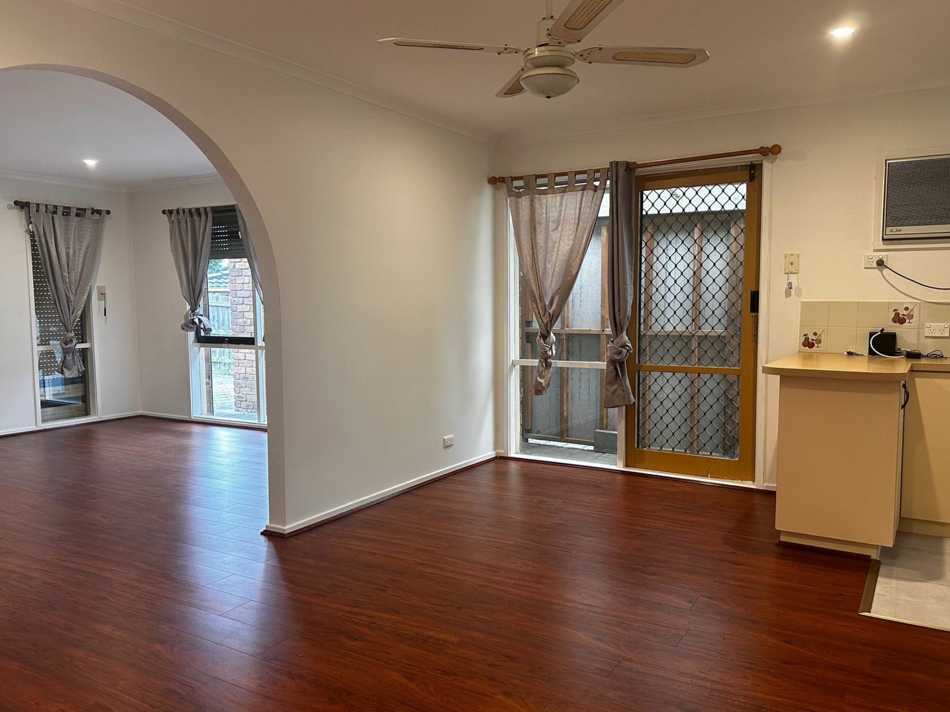 6 Coronata Court, NARRE WARREN
