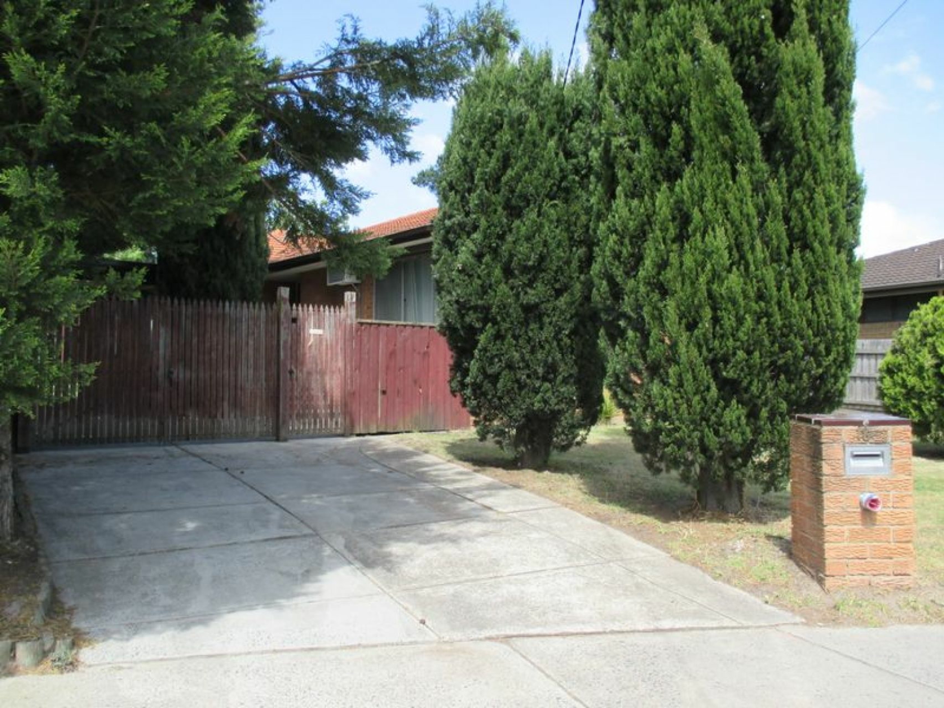 18 Mark Court, HAMPTON PARK