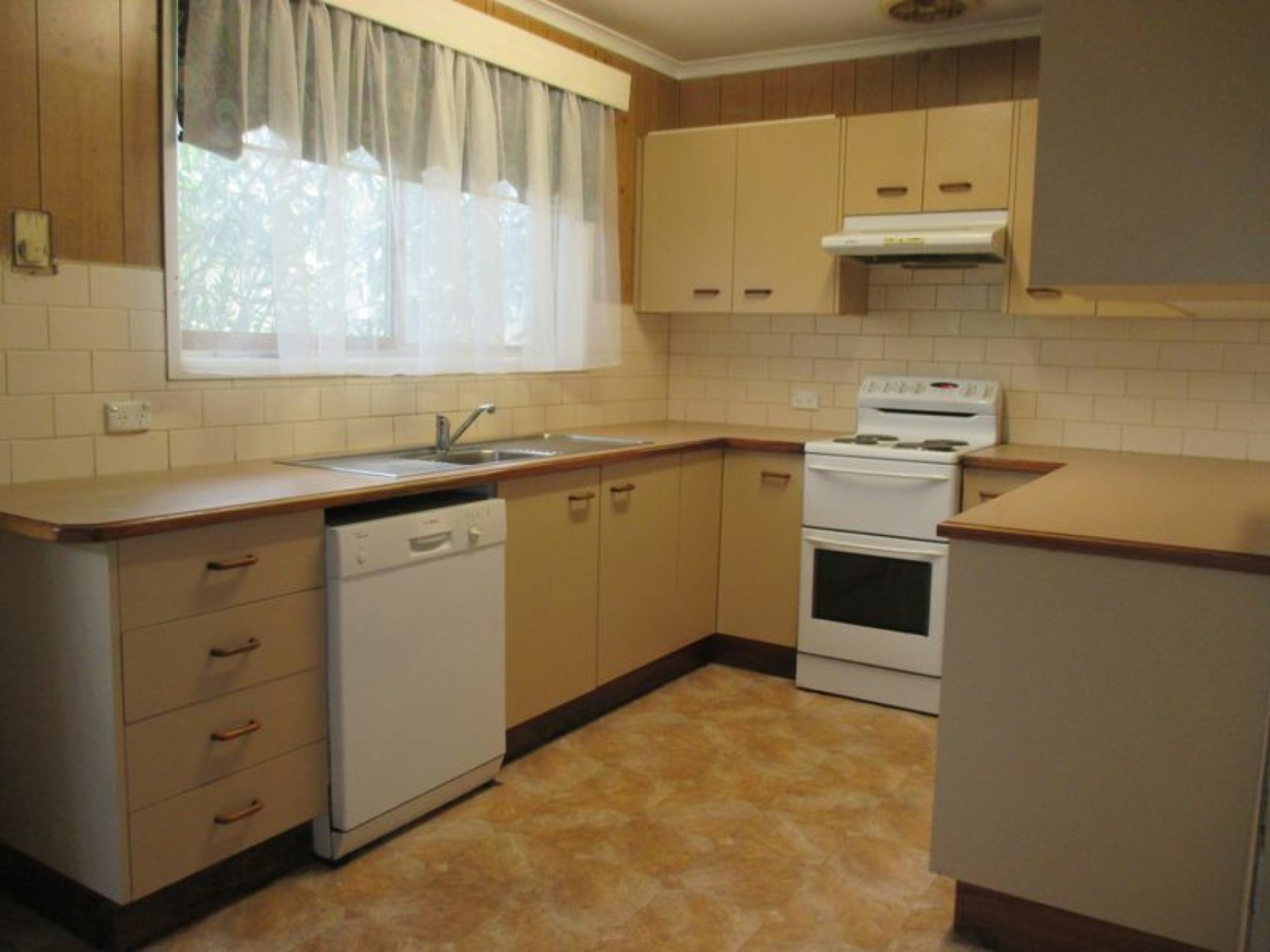 18 Mark Court, HAMPTON PARK