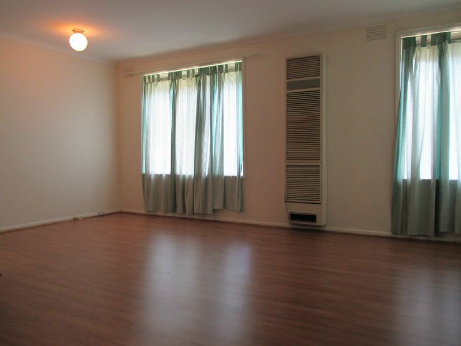 18 Mark Court, HAMPTON PARK
