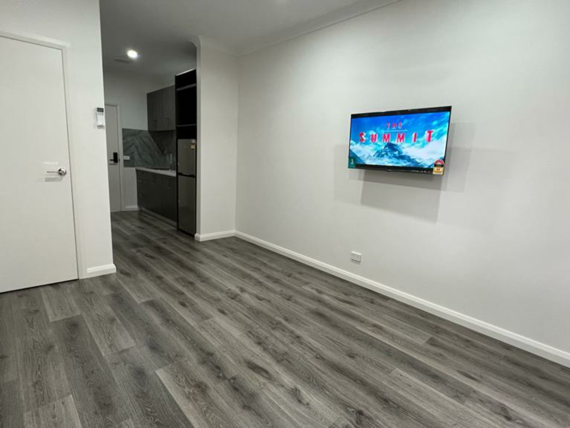2 Albert Road, HALLAM