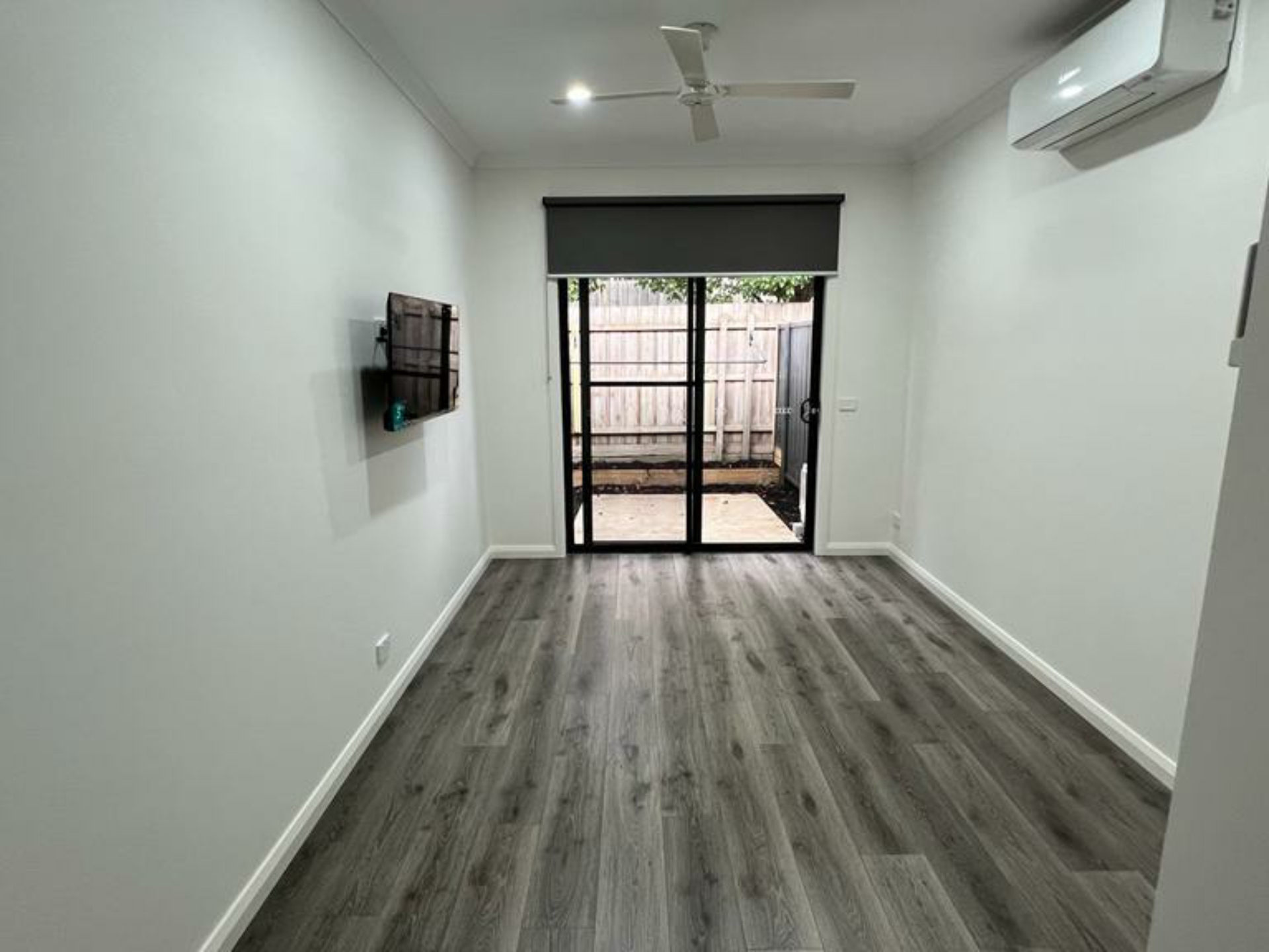 2 Albert Road, HALLAM