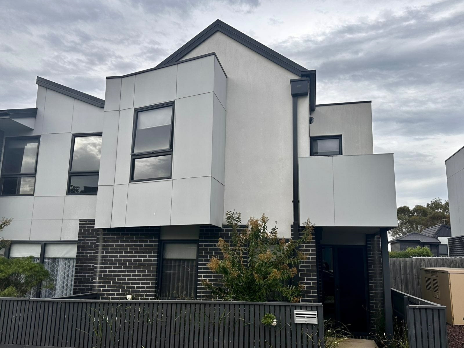 25 Harris Street, LYNBROOK