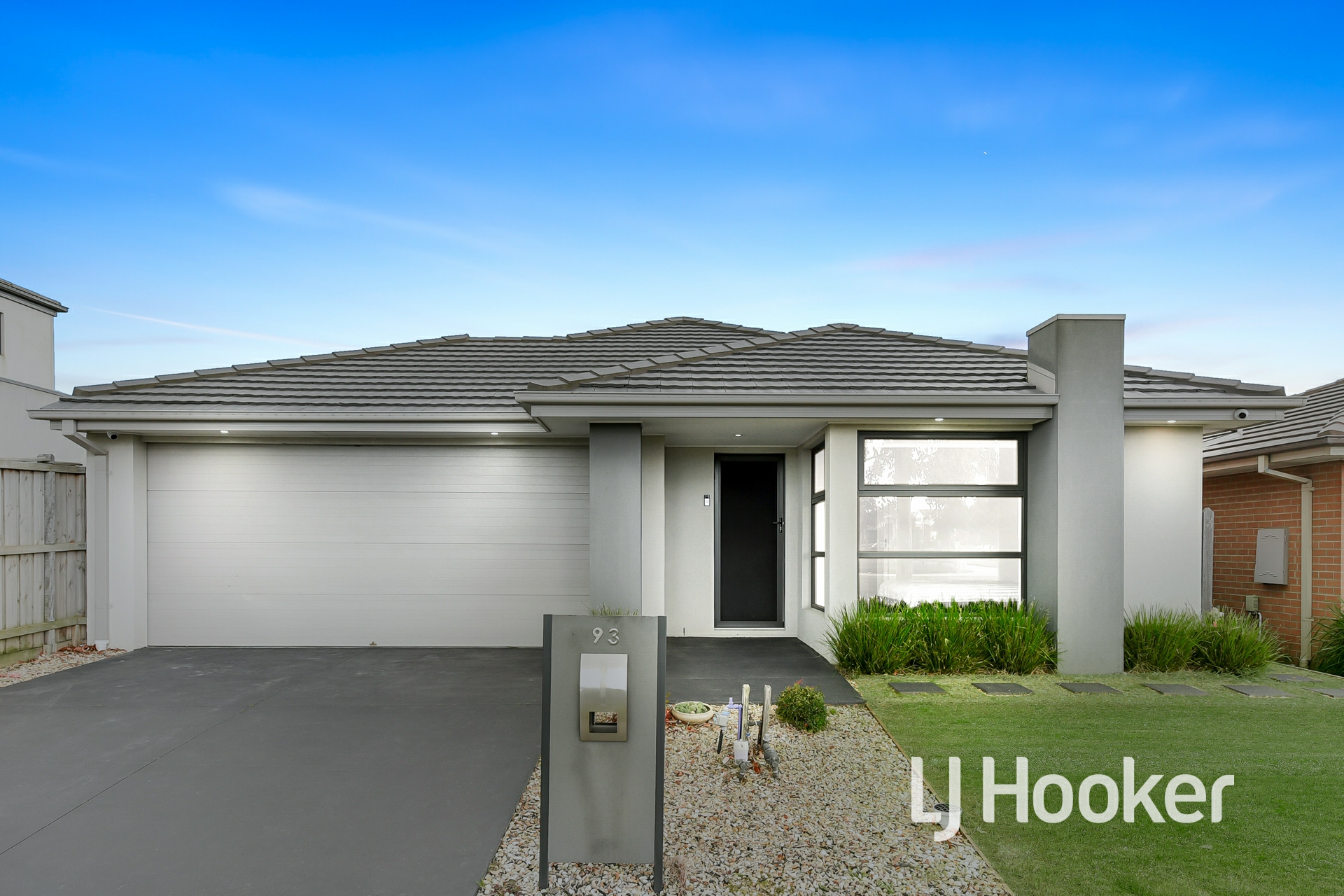 93 Eliburn Drive, Cranbourne East