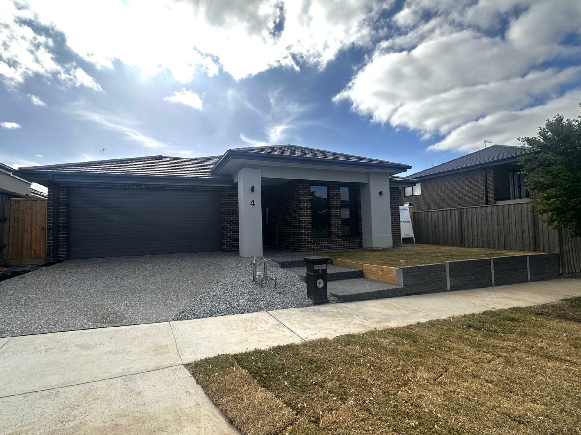 4 Verdant Drive, CLYDE NORTH