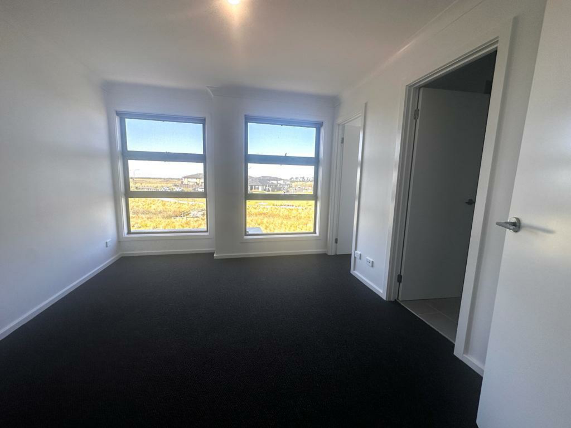 28 Monterey Loop, CLYDE