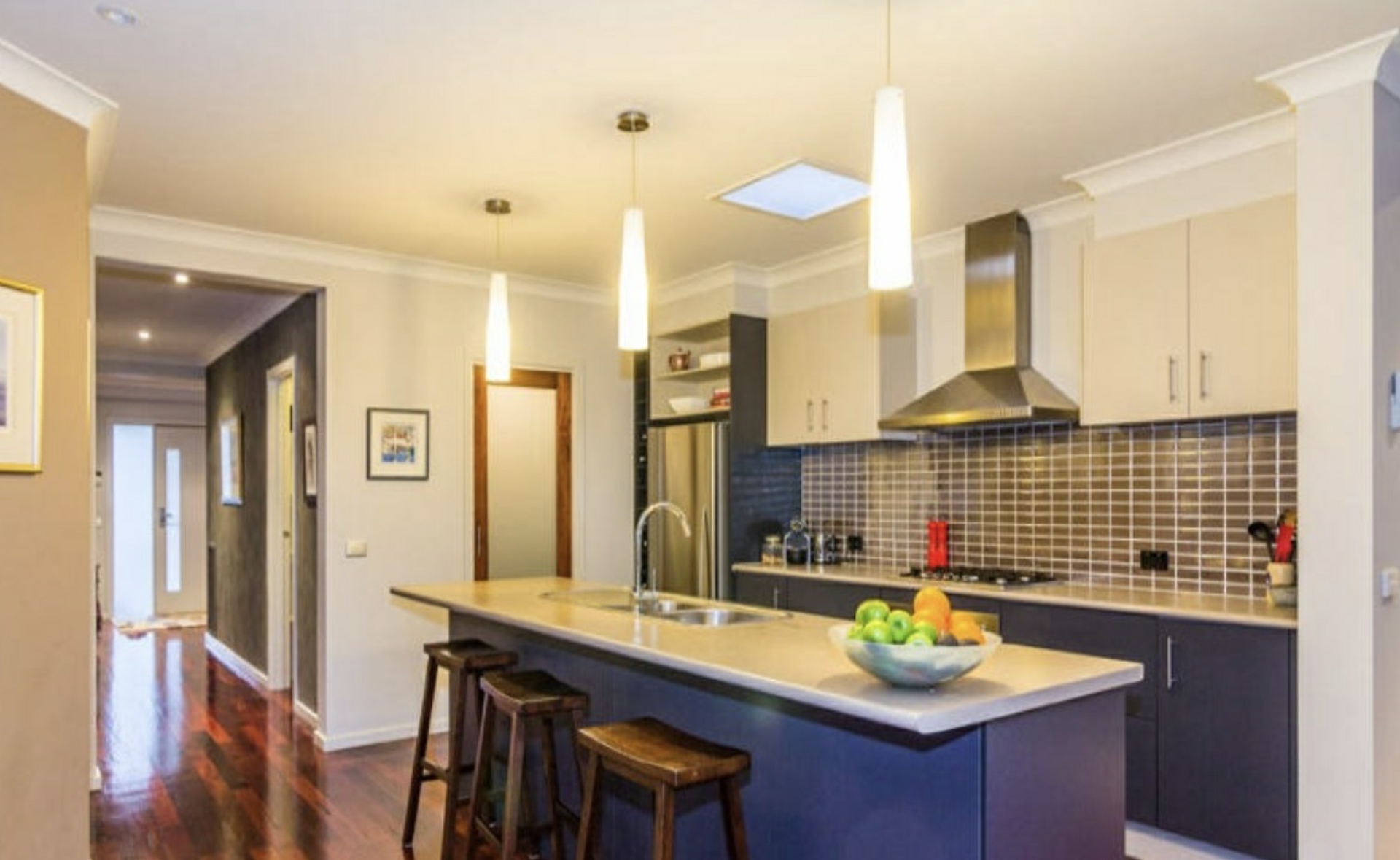 25 Henning Avenue, LYNBROOK