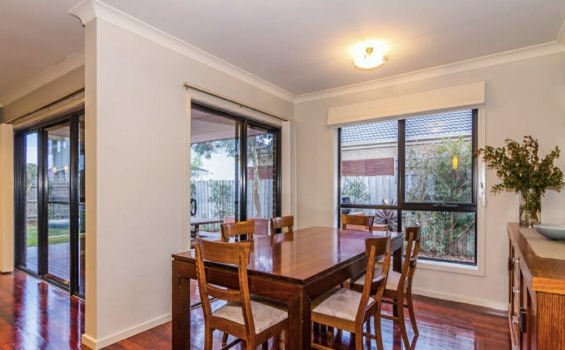 25 Henning Avenue, LYNBROOK