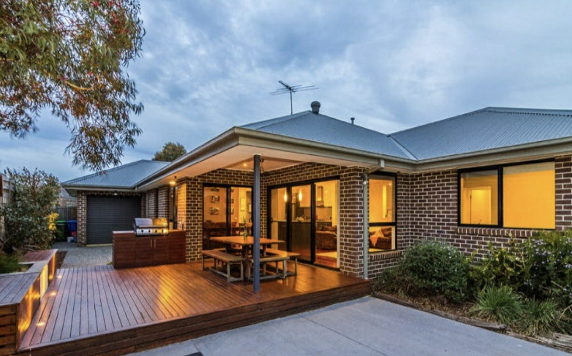 25 Henning Avenue, LYNBROOK
