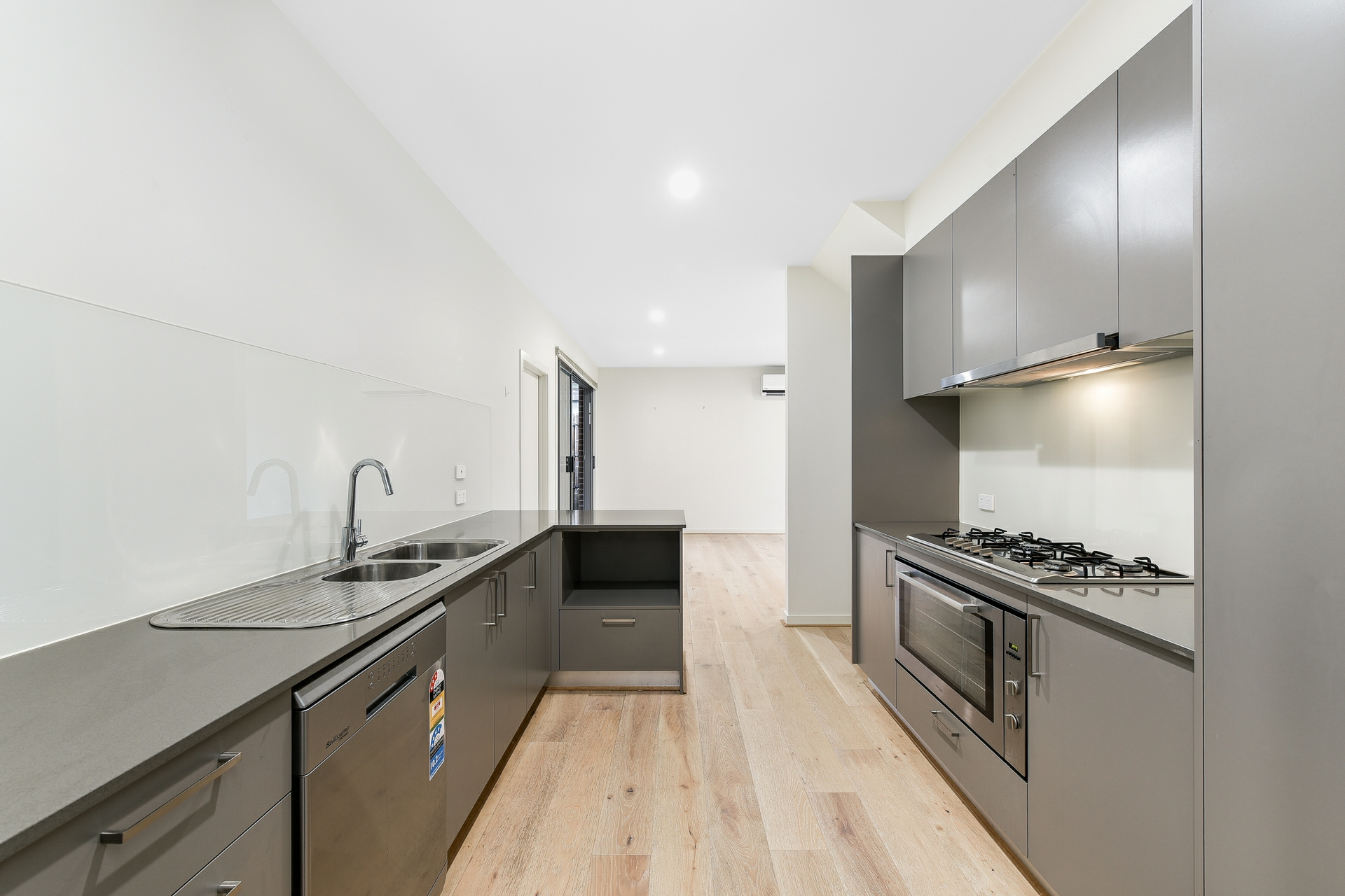 14/118 Kennington Park Drive, ENDEAVOUR HILLS