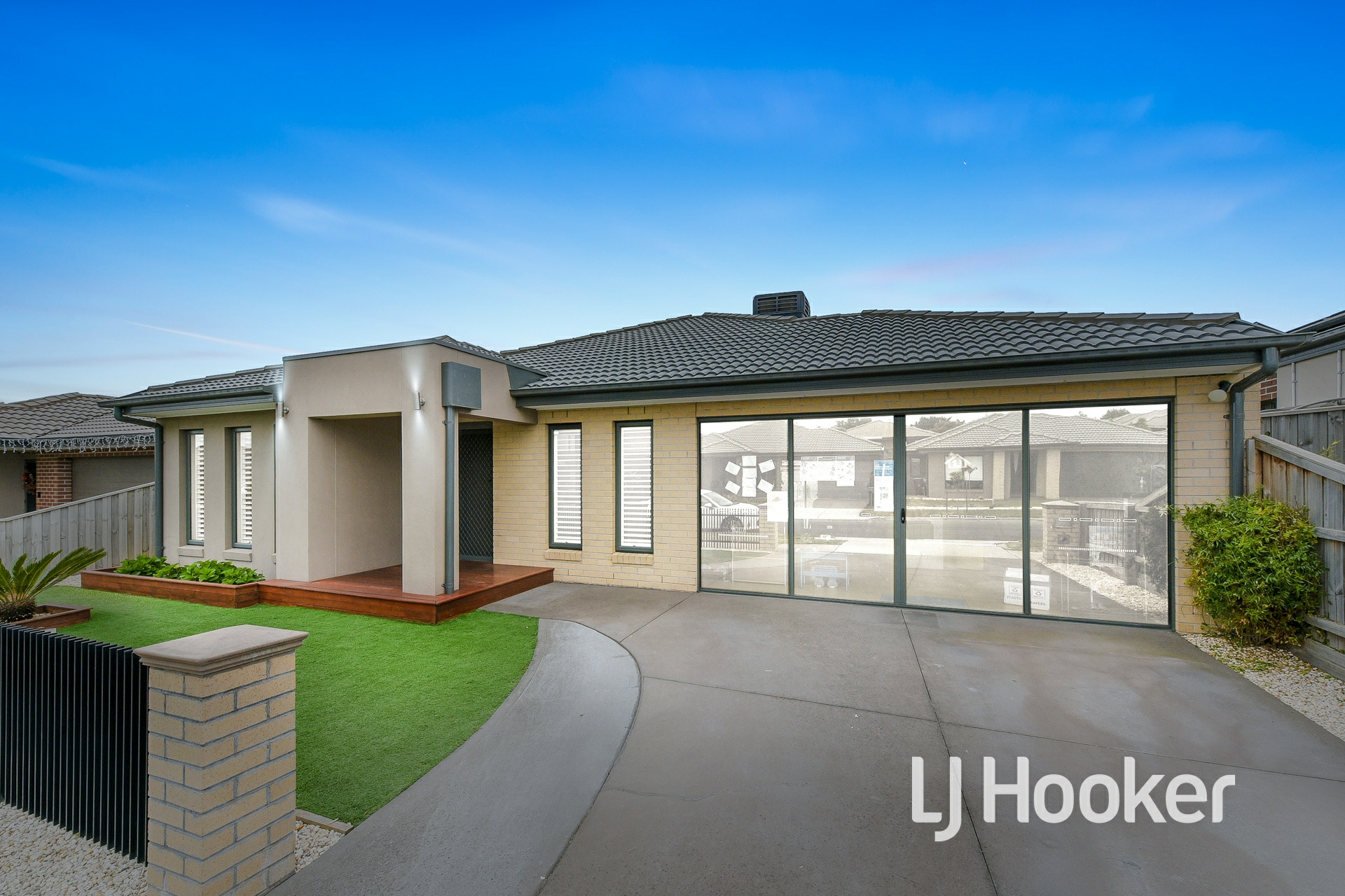 66 Highmount Drive, HAMPTON PARK