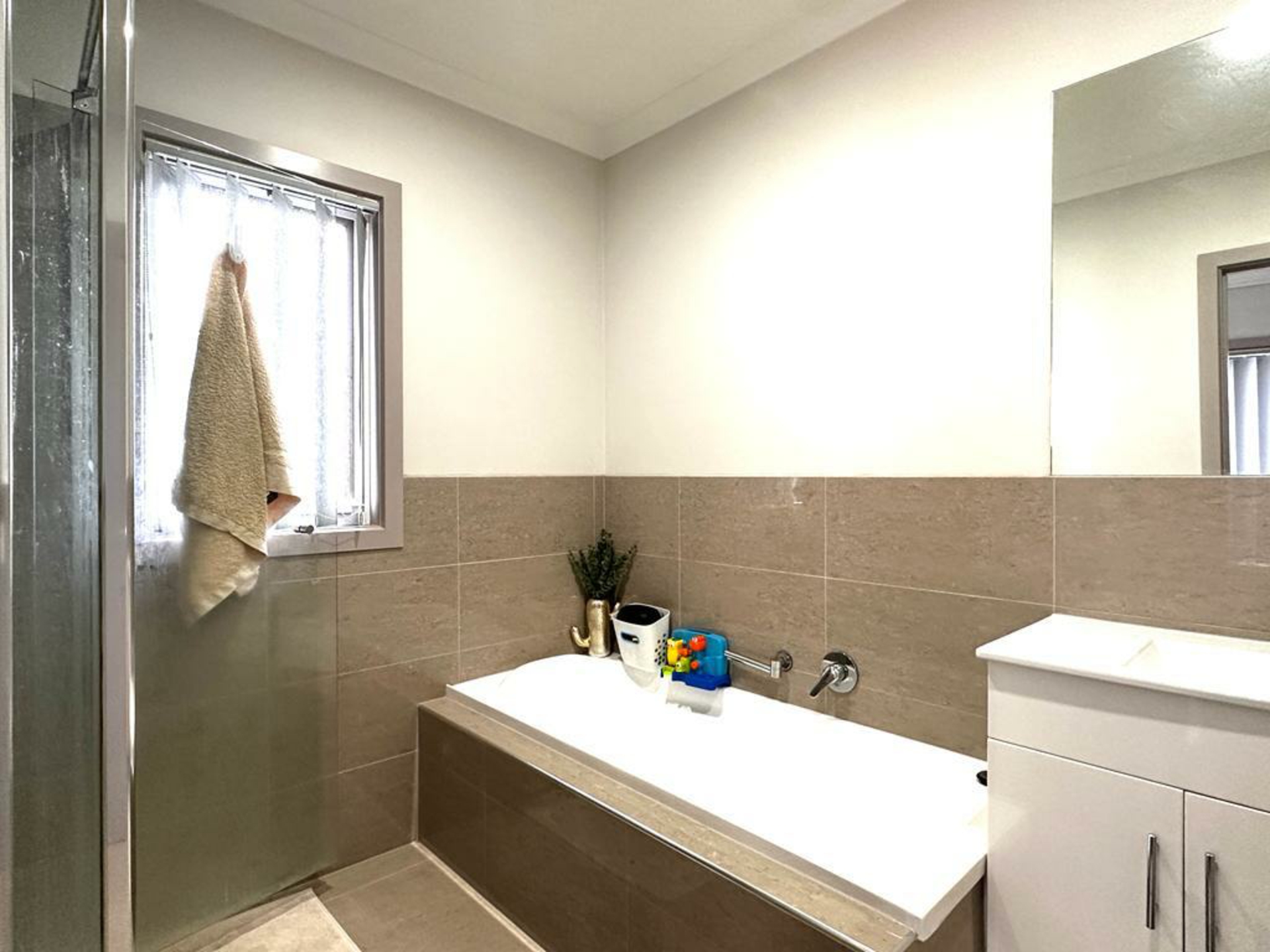 4A Ashford Close, HAMPTON PARK