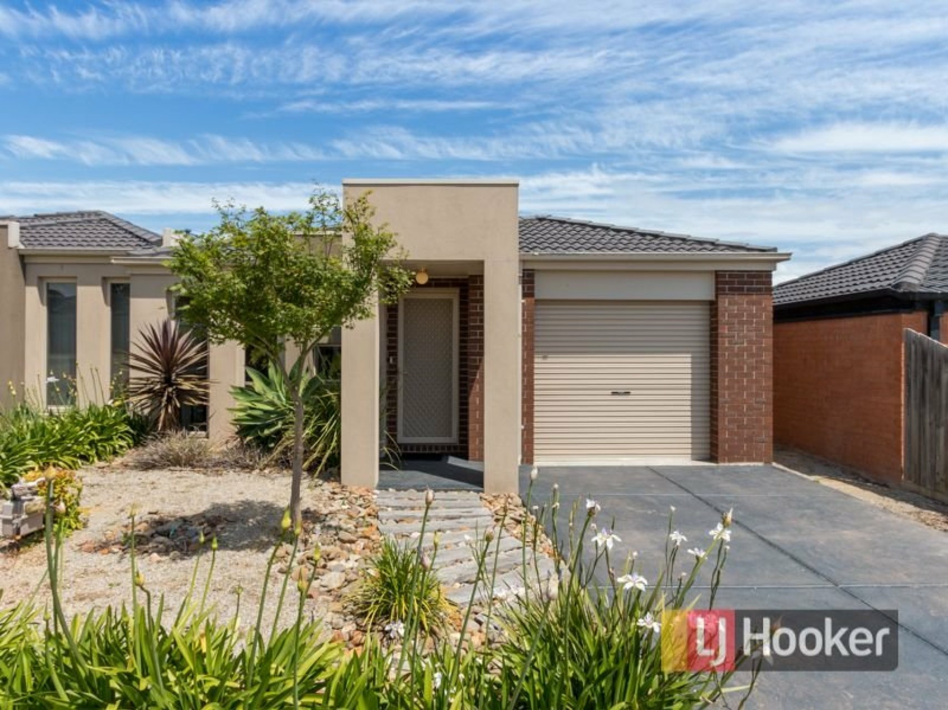 18A Fleur Court Narre Warren South VIC Unit for Rent LJ Hooker
