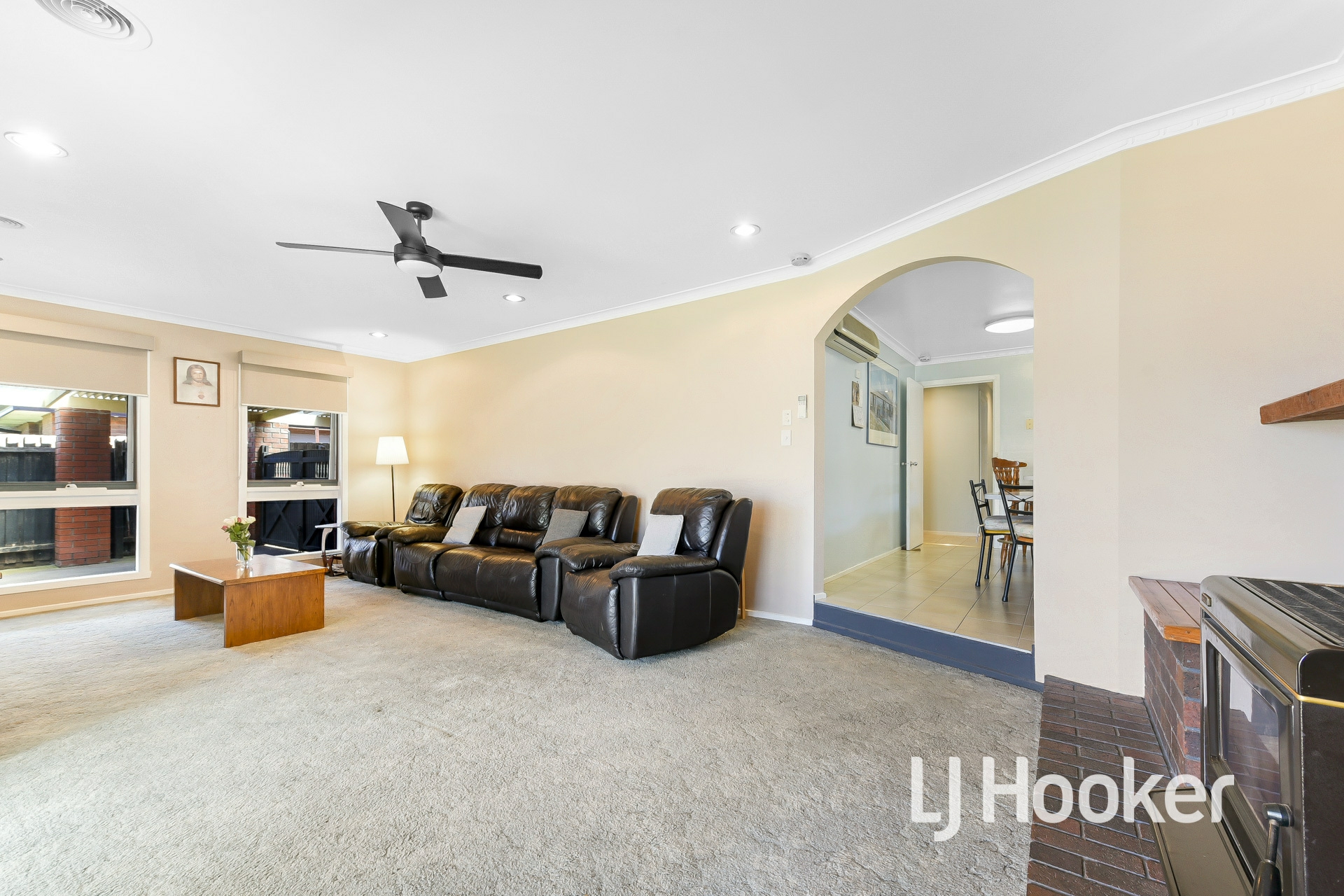 18 Millswyn Avenue Hampton Park VIC House for Sale LJ Hooker