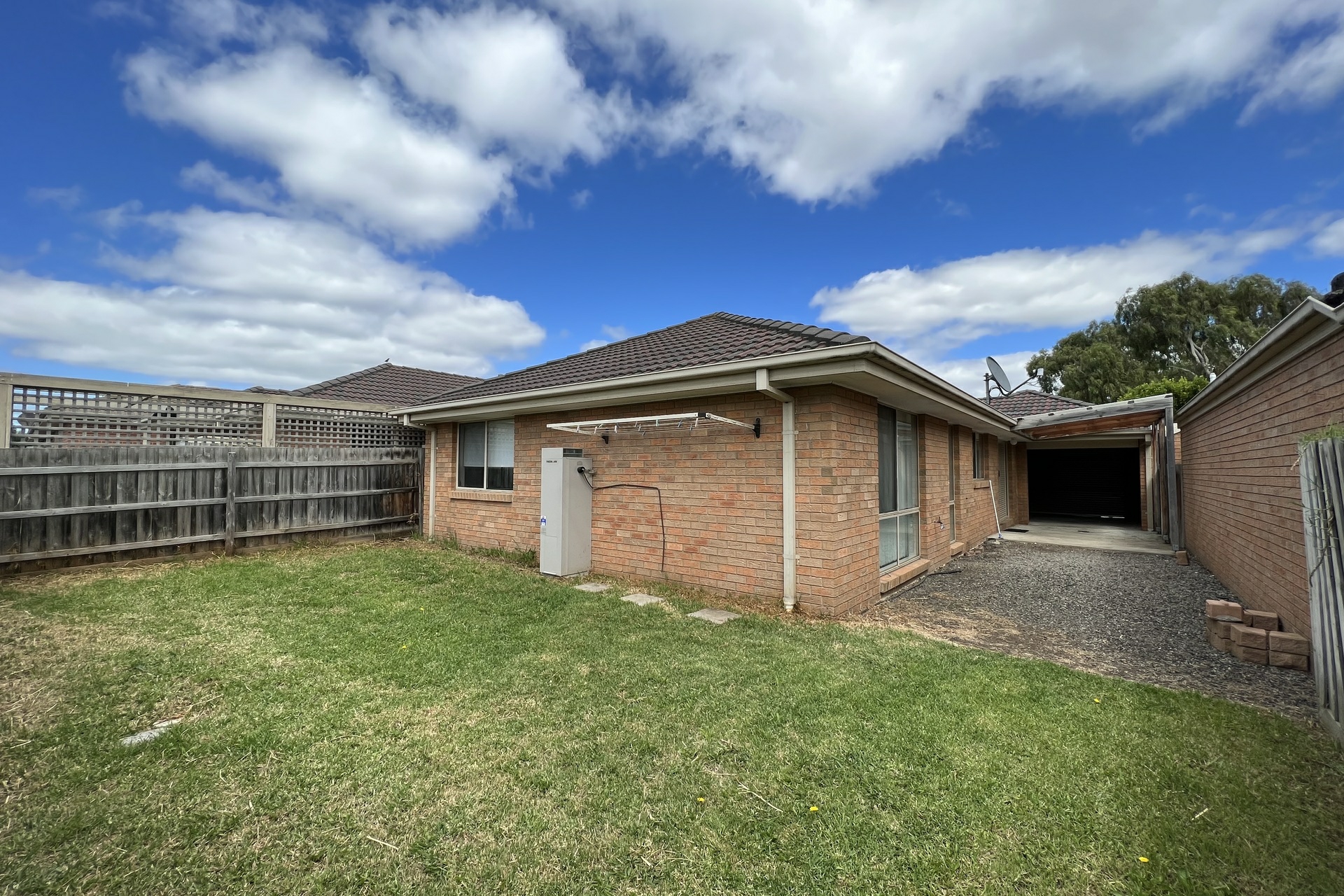 4 Athena Court, CRANBOURNE