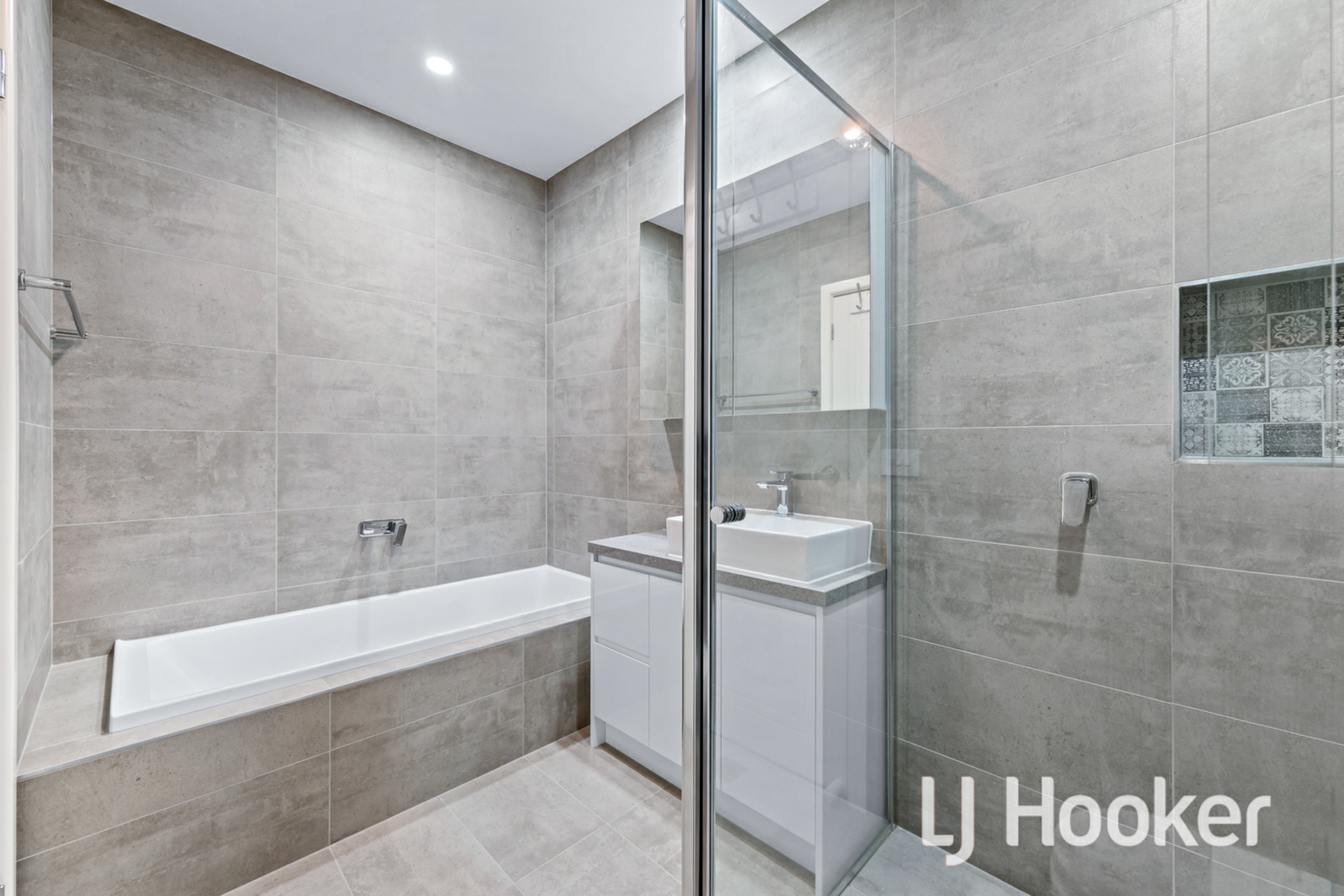 1/17 Harmer Road, HALLAM