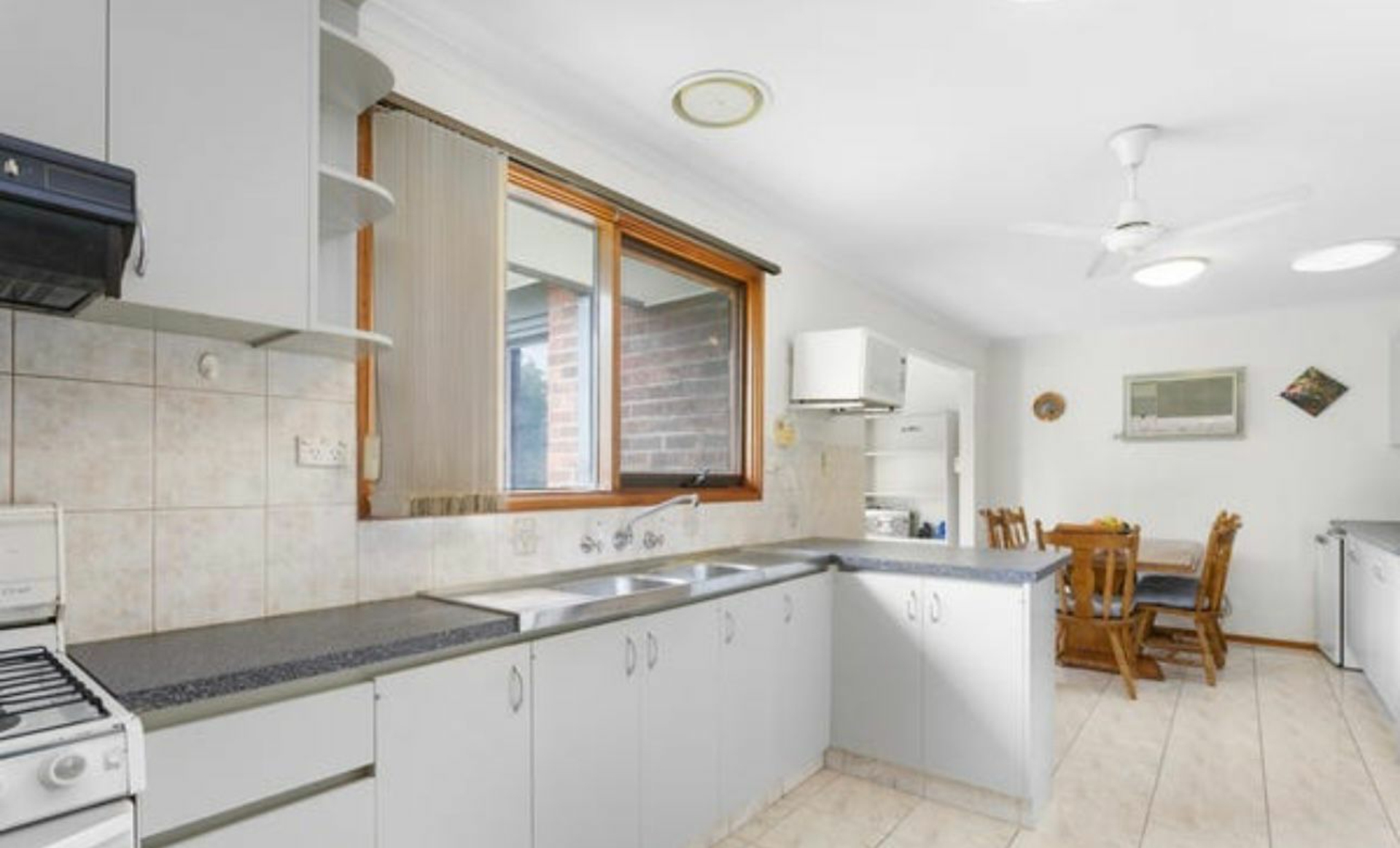 195 Jacksons Road, NOBLE PARK NORTH