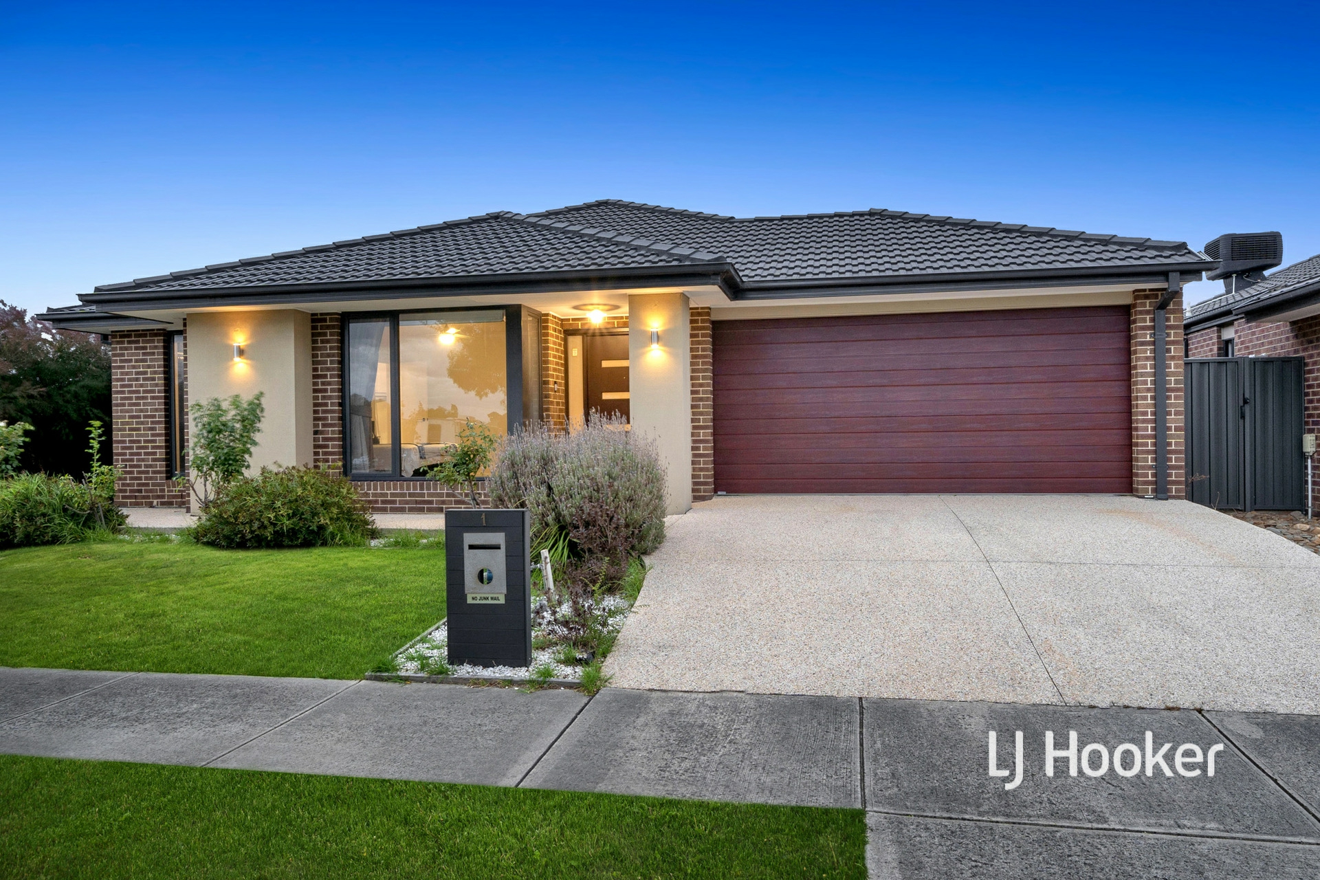 1 Zeus Avenue, CRANBOURNE WEST