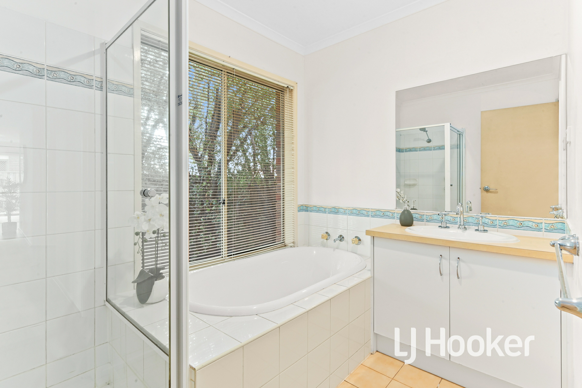 68 Astley Wynd, LYNBROOK