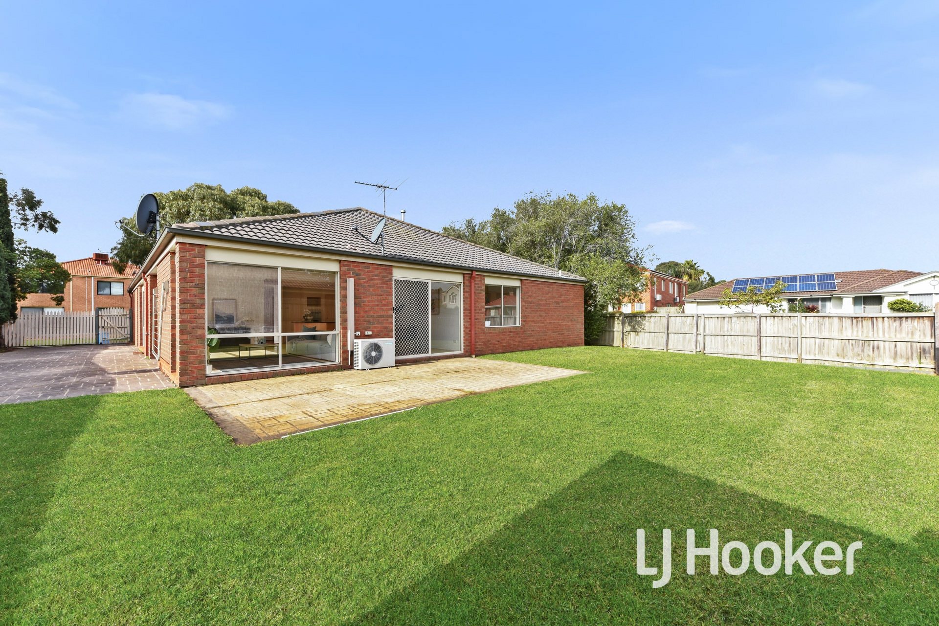 68 Astley Wynd, LYNBROOK
