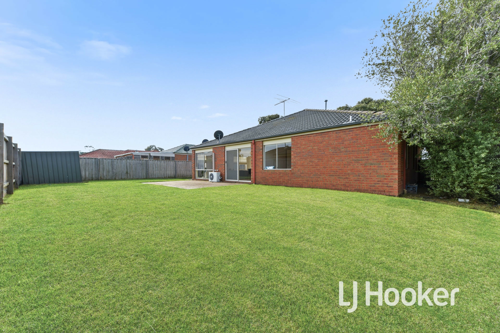 68 Astley Wynd, LYNBROOK