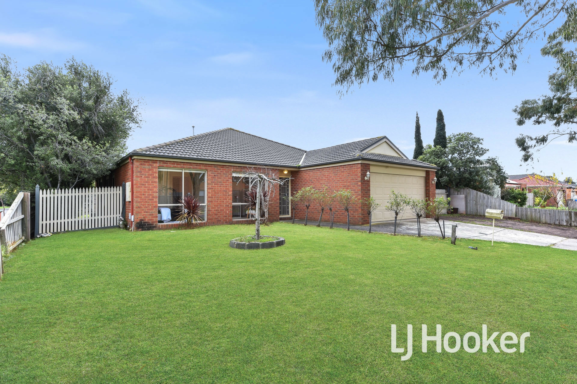 68 Astley Wynd, LYNBROOK