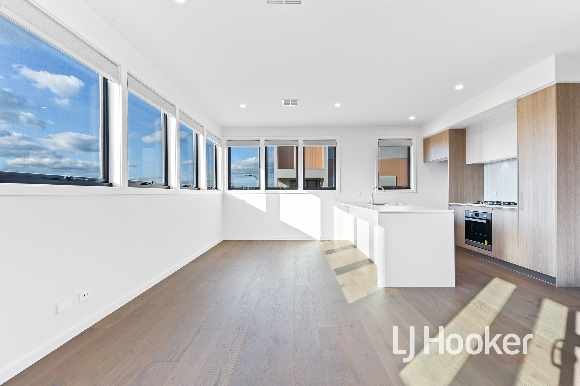 12 Ottawa Walk, CRANBOURNE WEST
