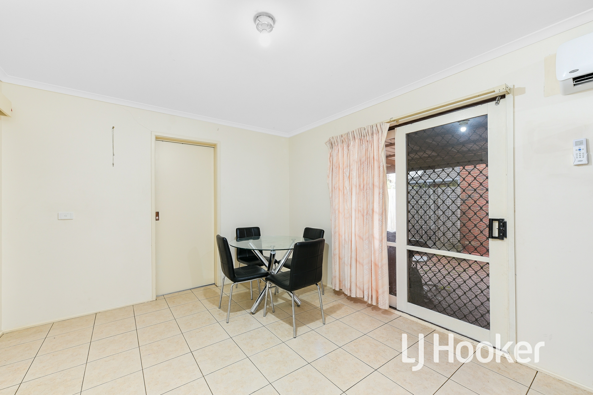 21 Denver Drive, NARRE WARREN