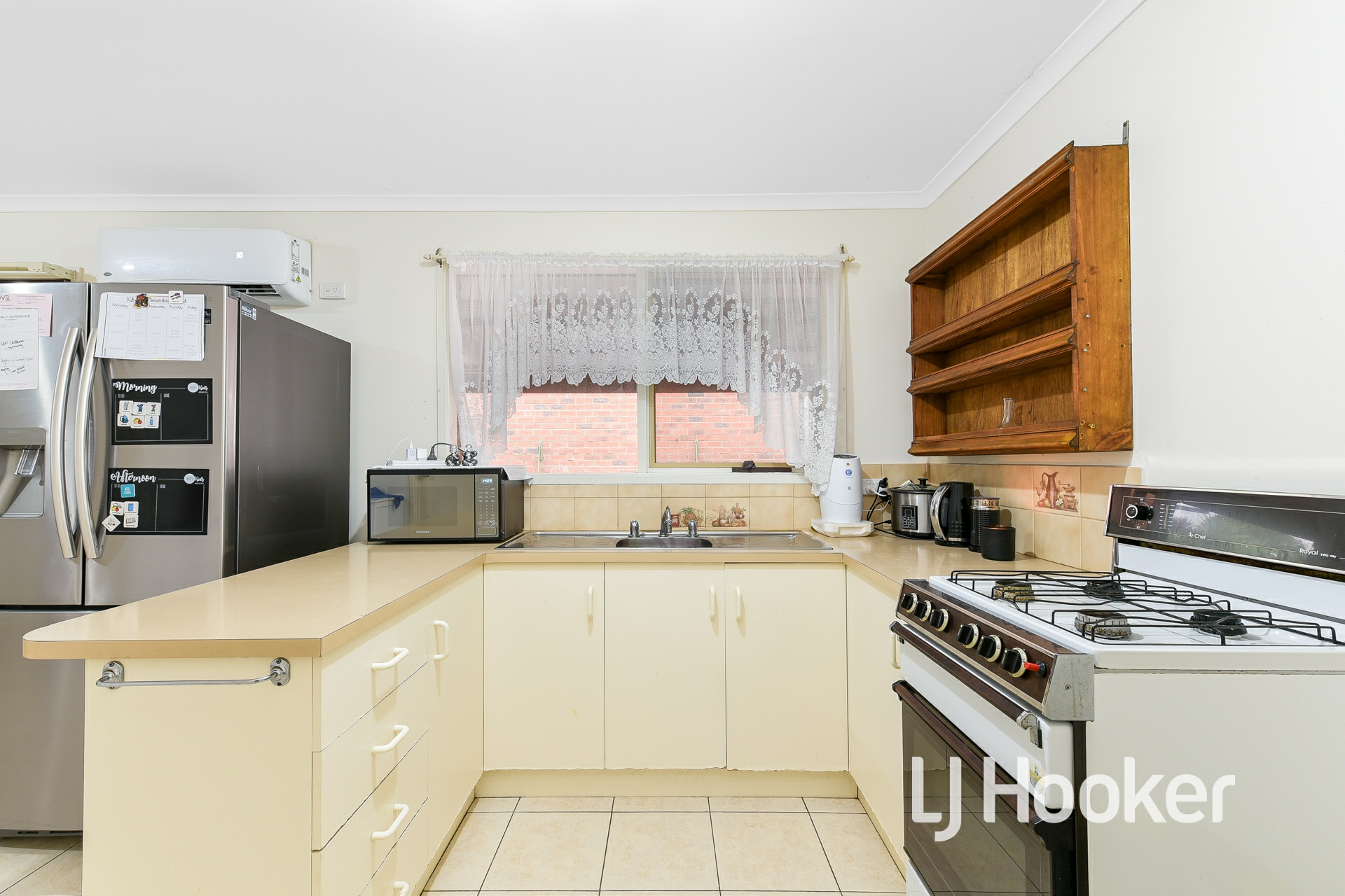 21 Denver Drive, NARRE WARREN