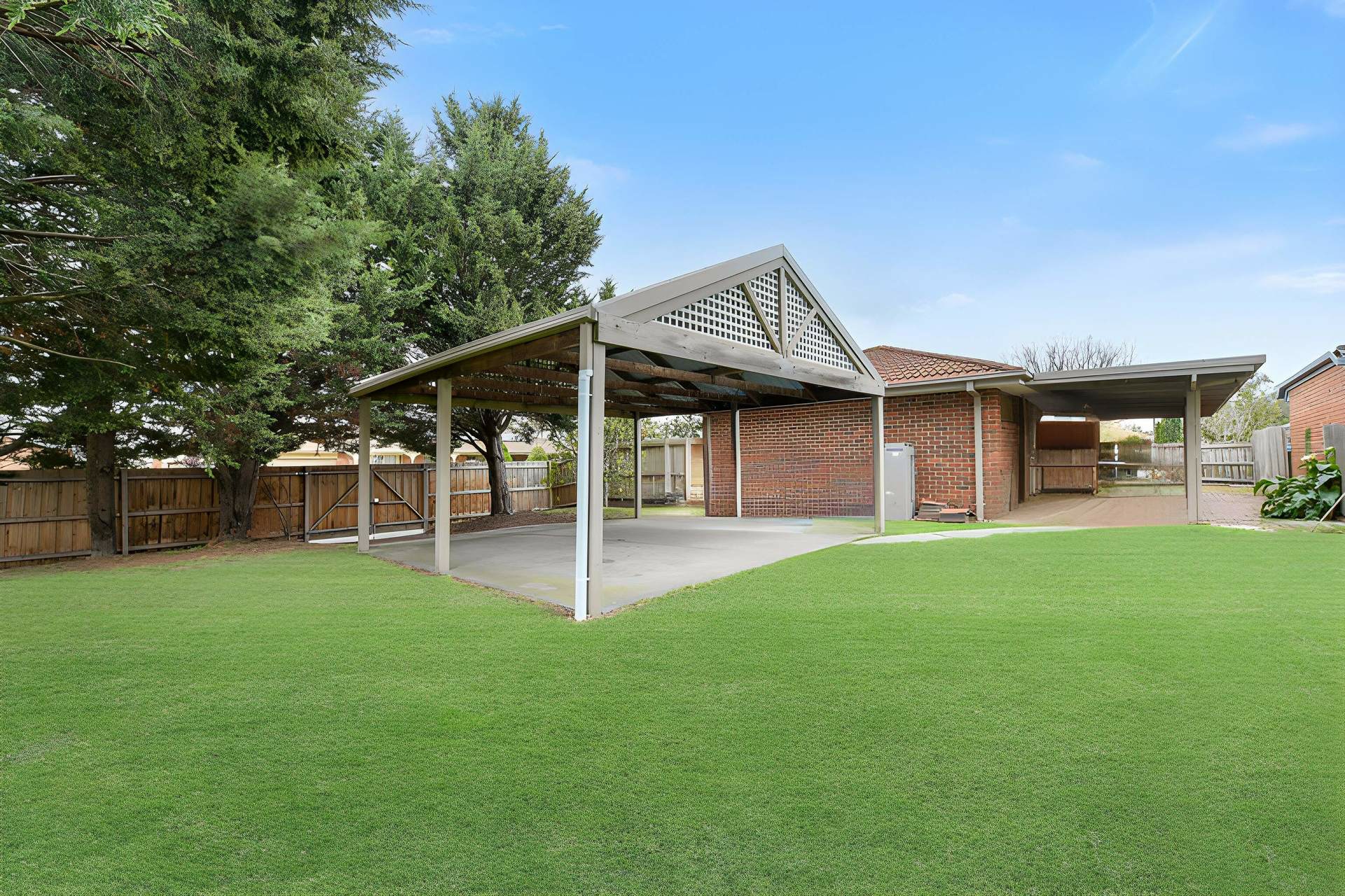 21 Denver Drive, NARRE WARREN