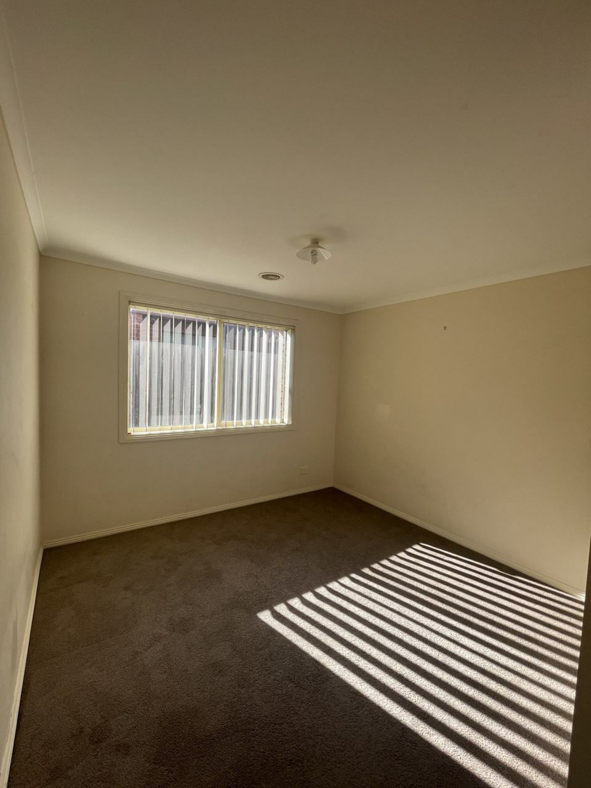7 Ashmore Avenue, NARRE WARREN SOUTH