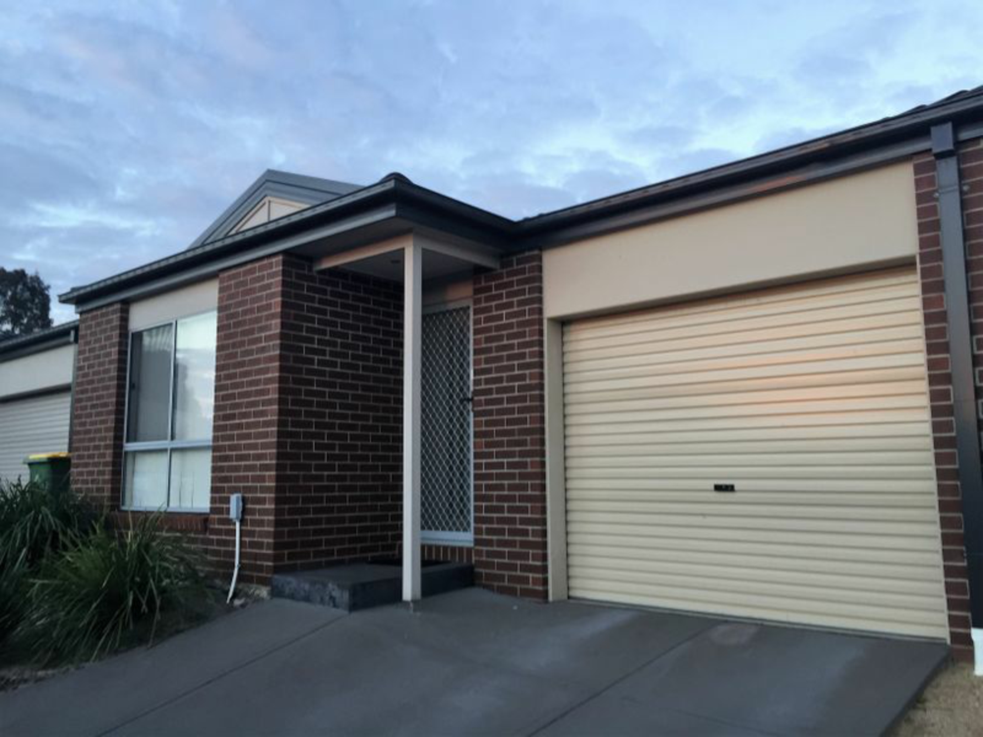 33/11 Hawk Avenue, PAKENHAM