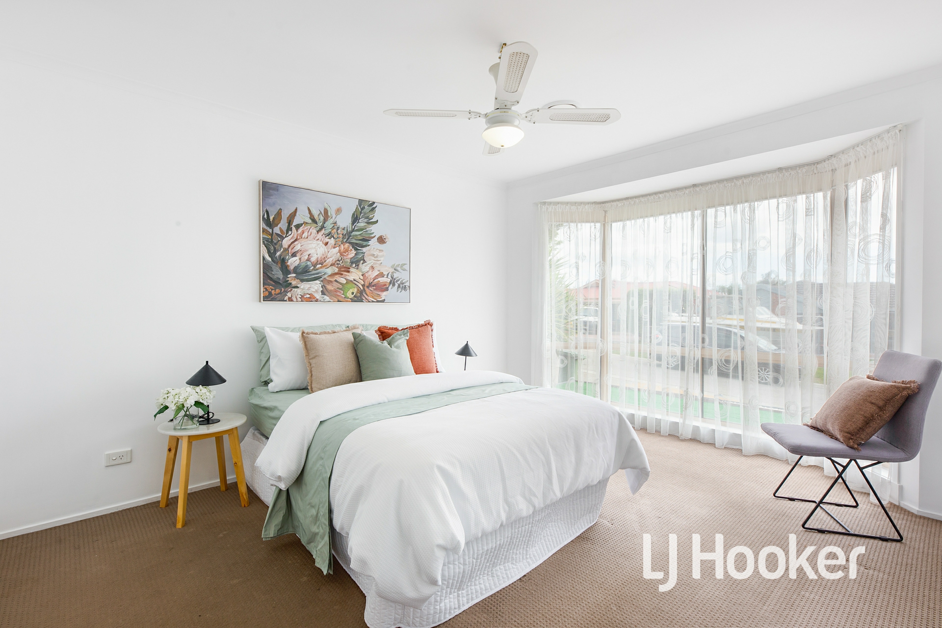 12 Sandhurst Mews, HAMPTON PARK