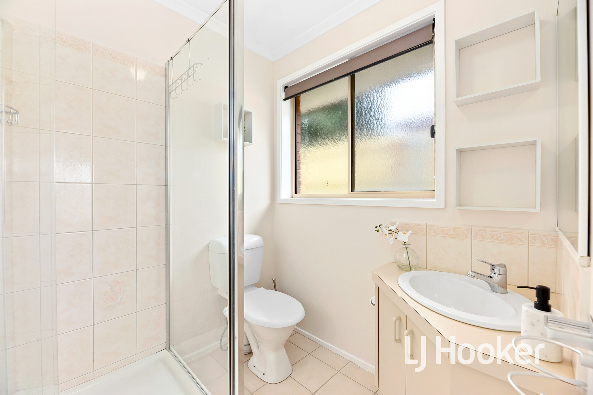 12 Sandhurst Mews, HAMPTON PARK