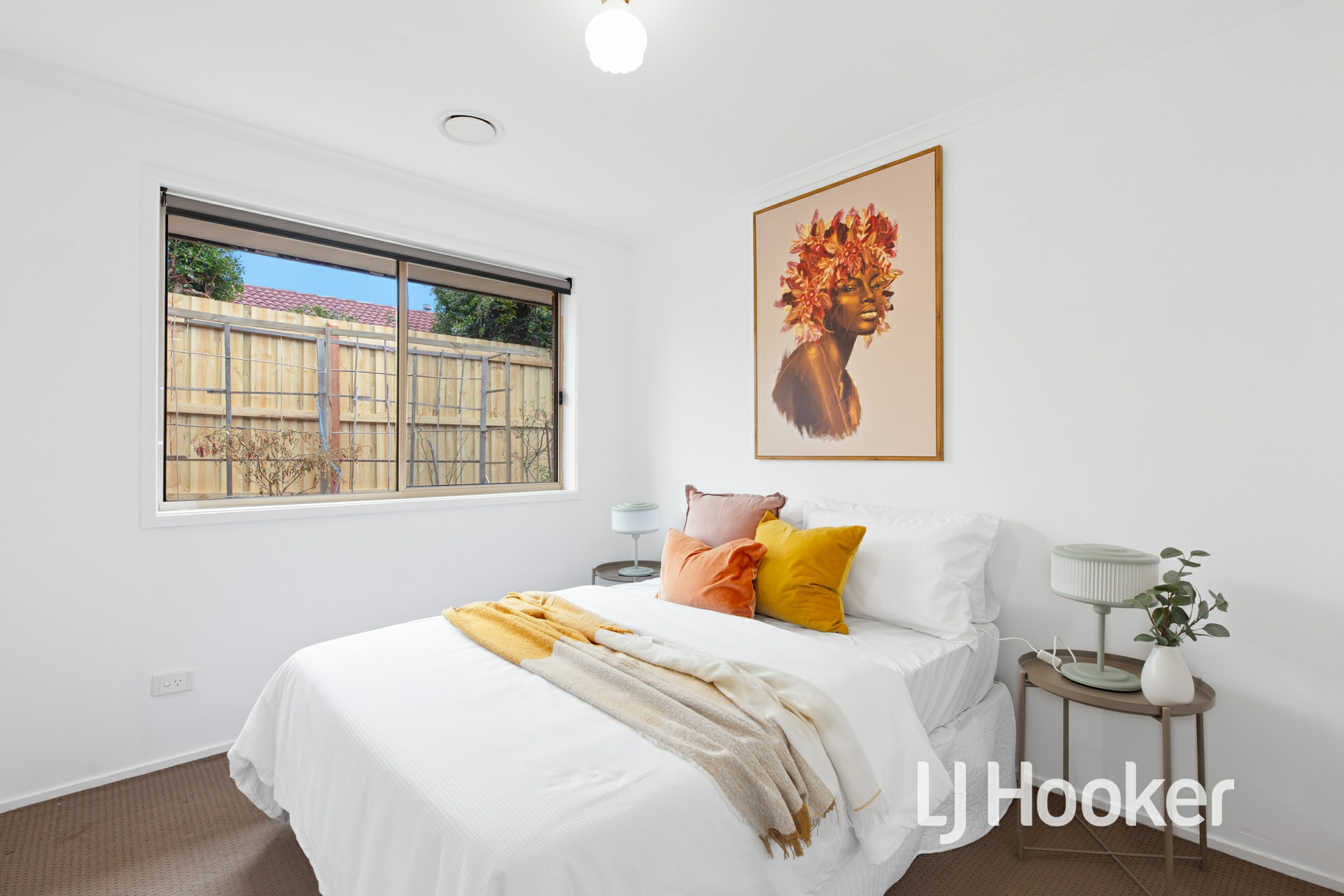 12 Sandhurst Mews, HAMPTON PARK
