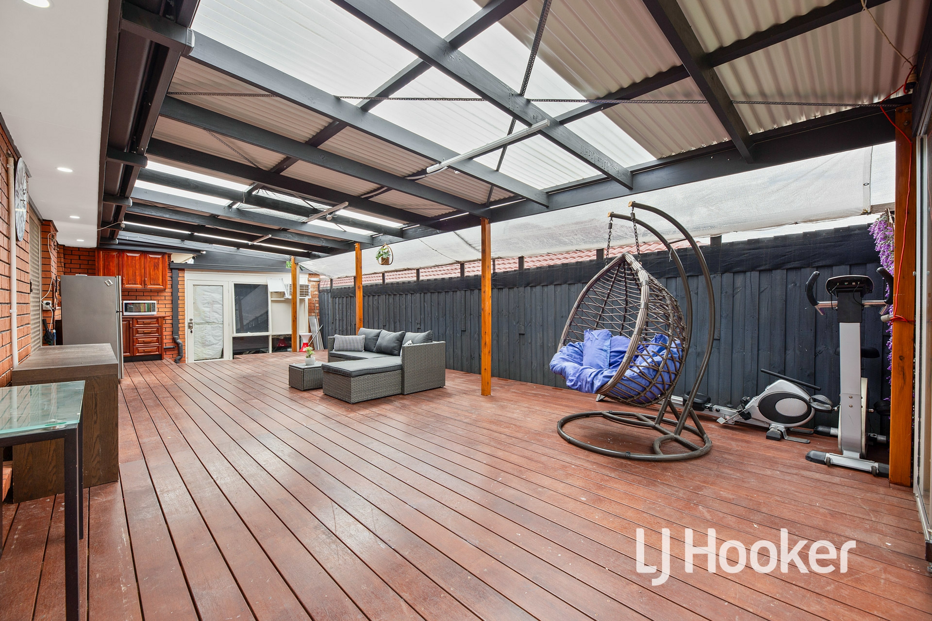 12 Sandhurst Mews, HAMPTON PARK