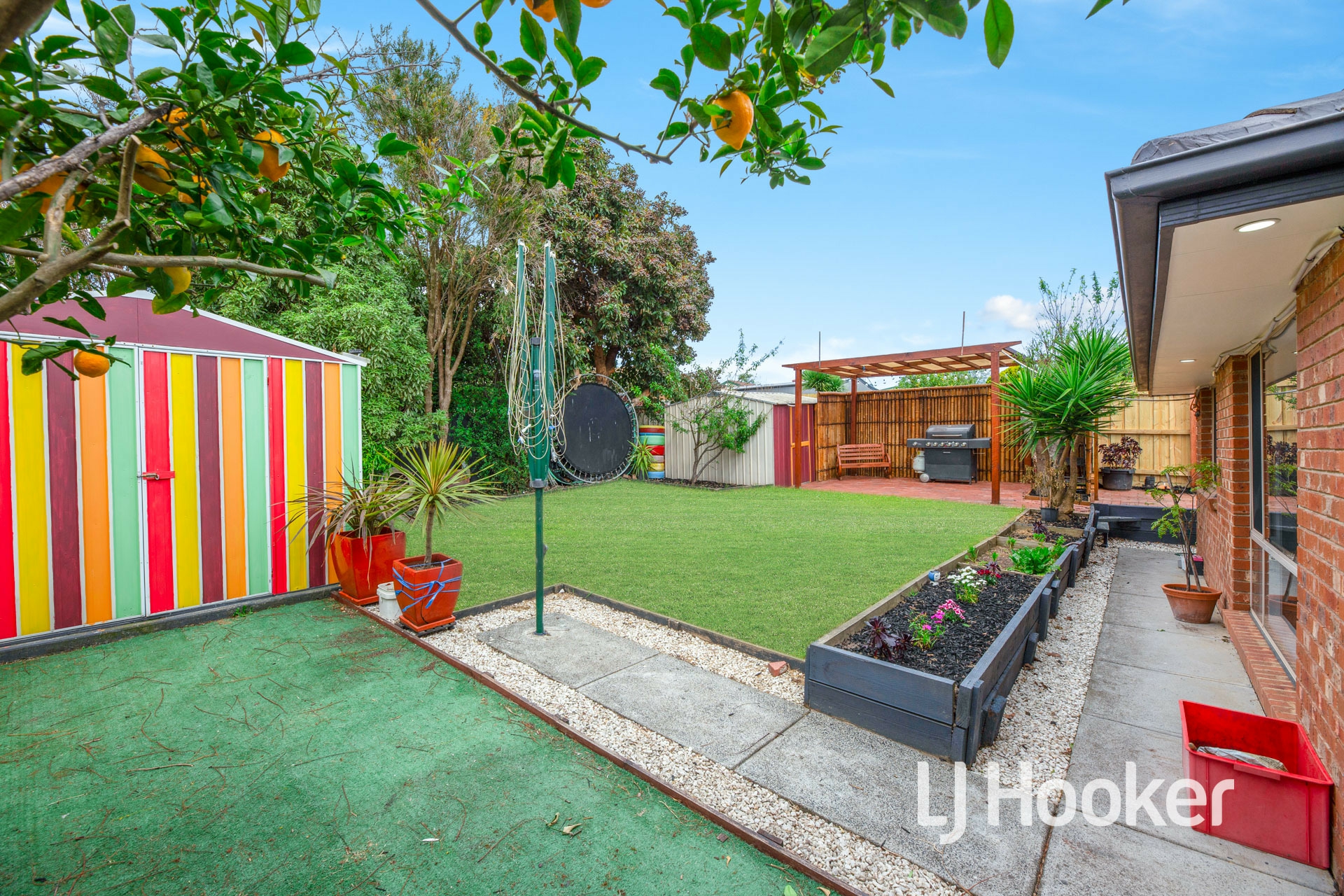 12 Sandhurst Mews, HAMPTON PARK