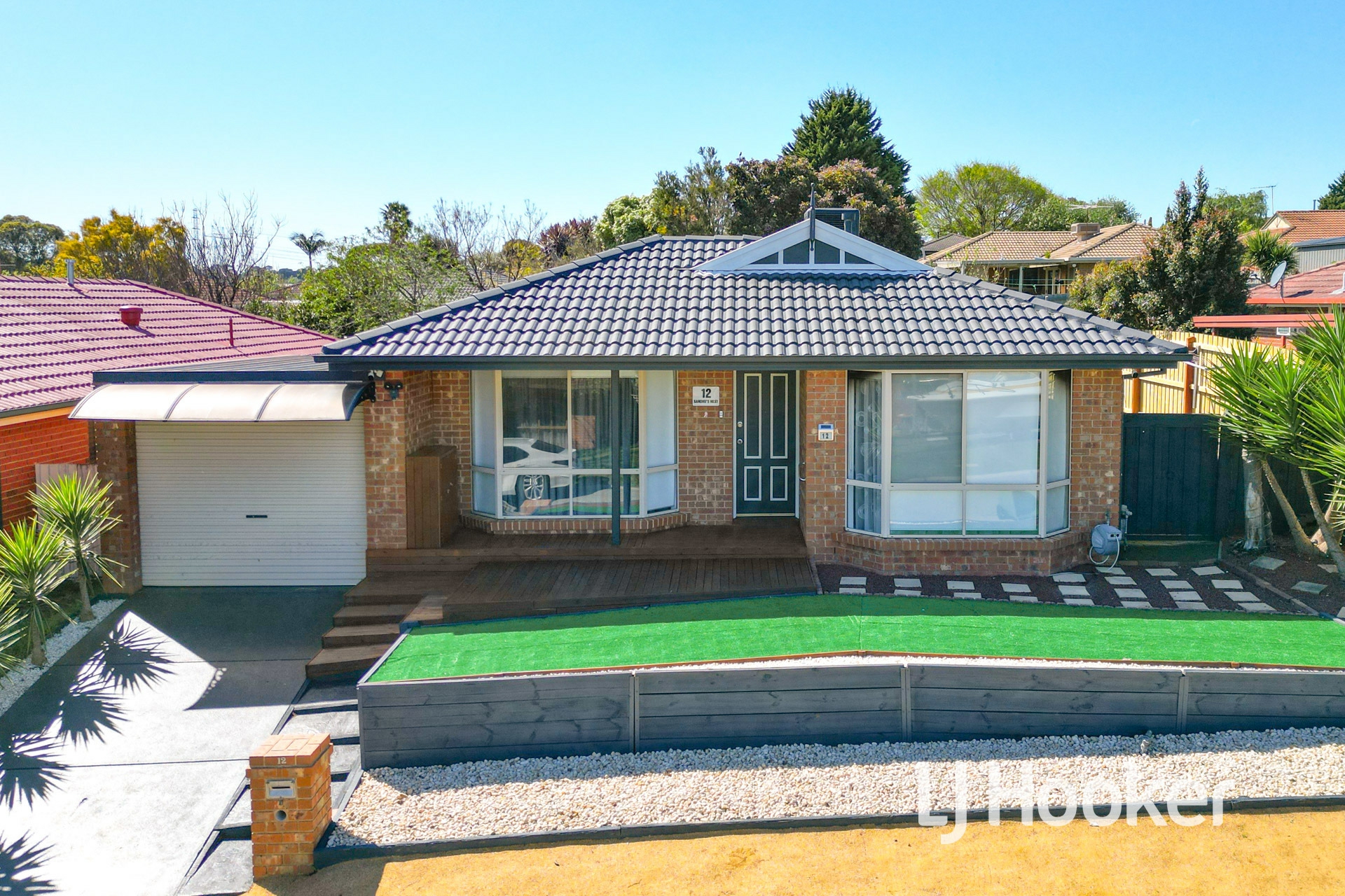 12 Sandhurst Mews, HAMPTON PARK