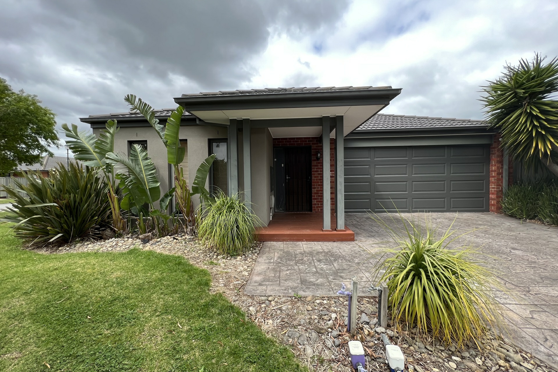 1 Tattle Grove, CRANBOURNE EAST