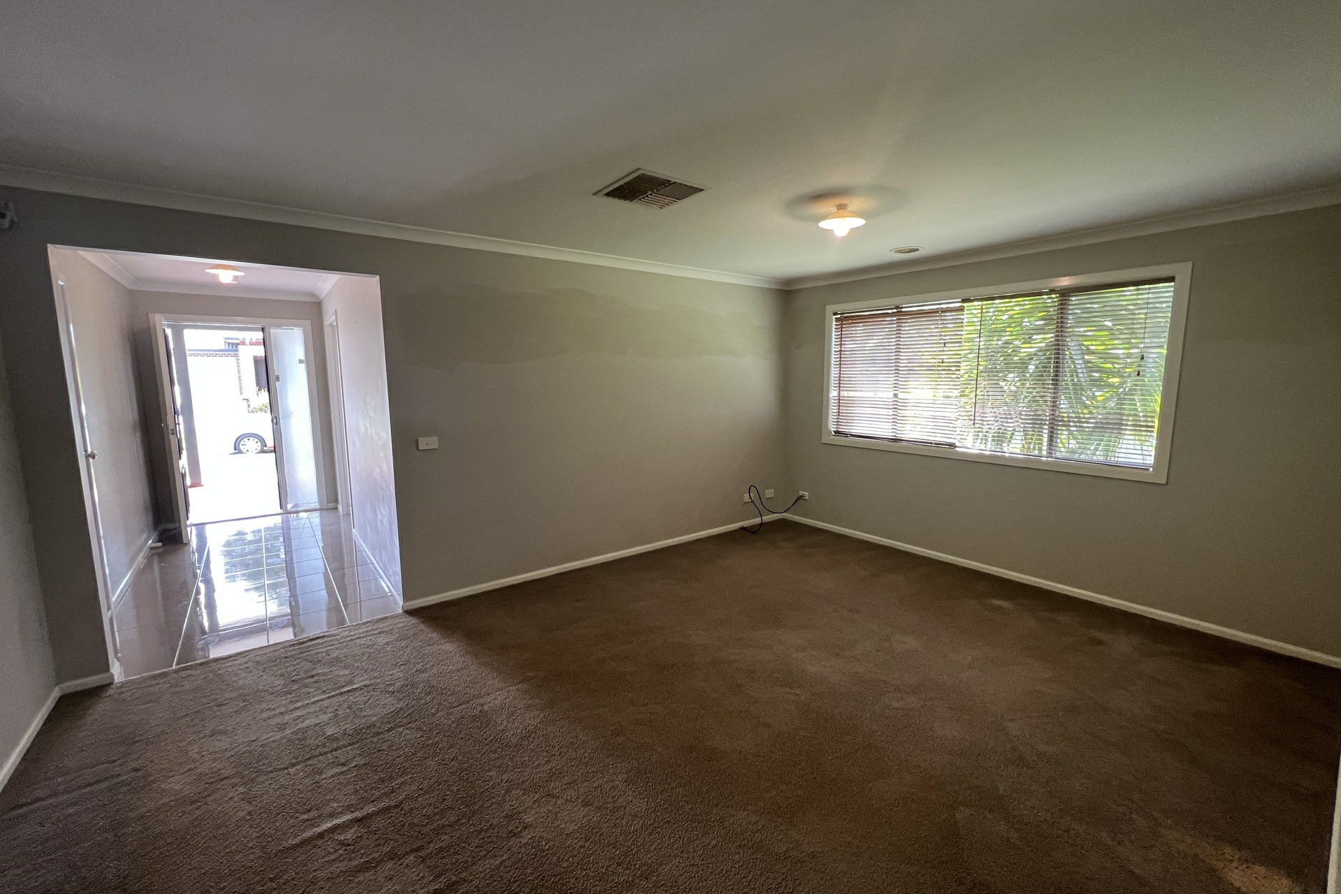 1 Tattle Grove, CRANBOURNE EAST