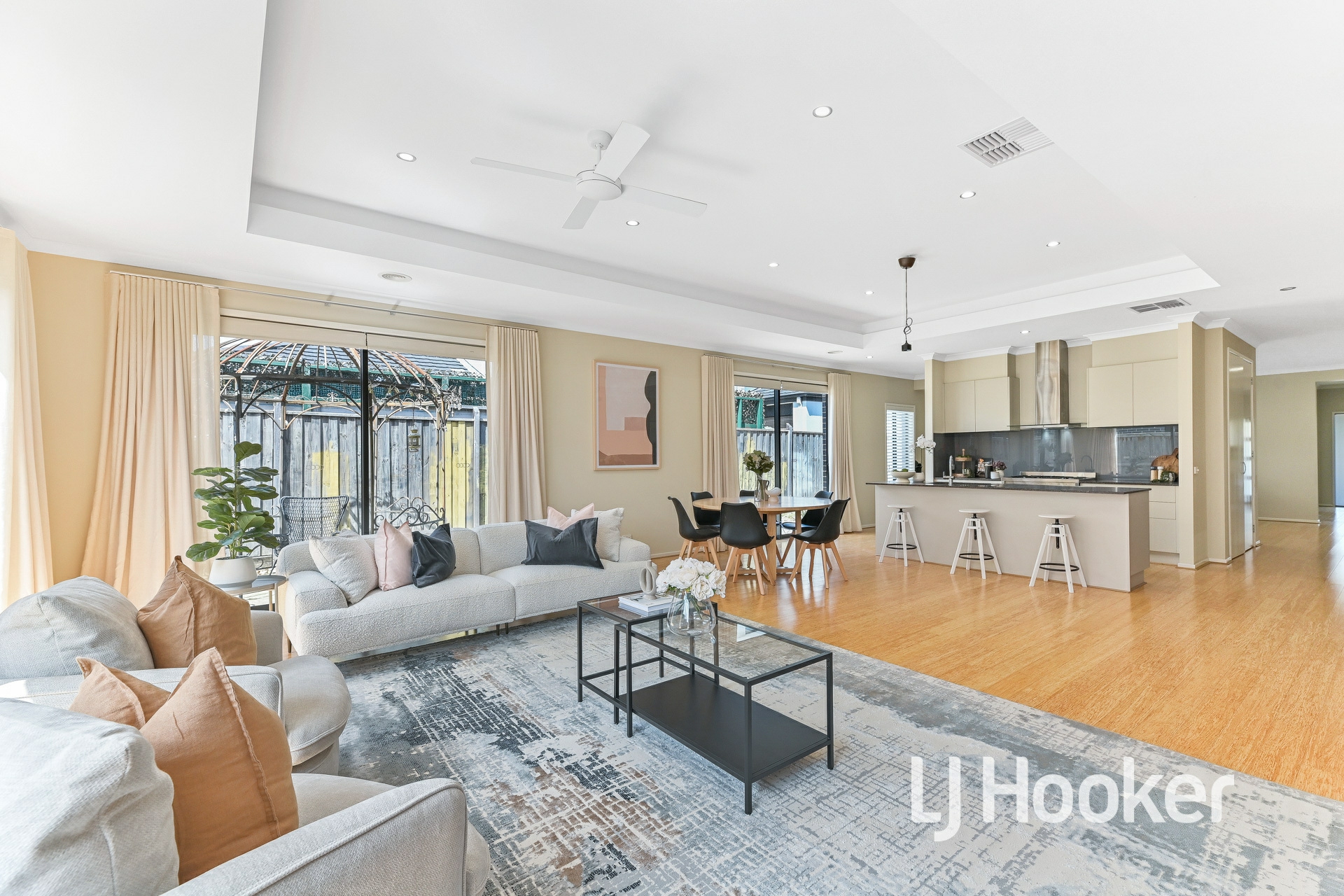 2 Riverbank Close, CLYDE NORTH