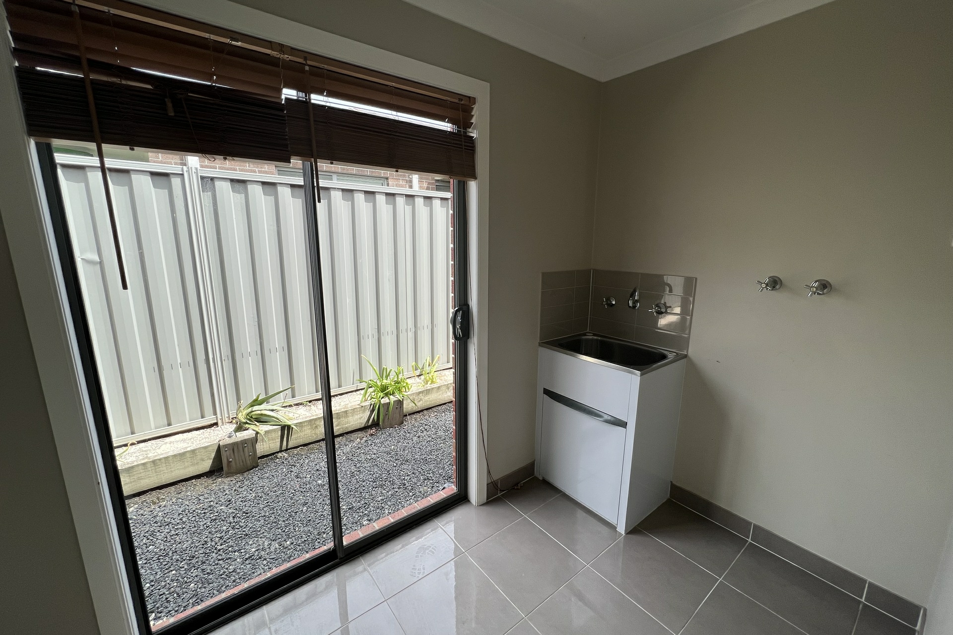 1 Tattle Grove, CRANBOURNE EAST