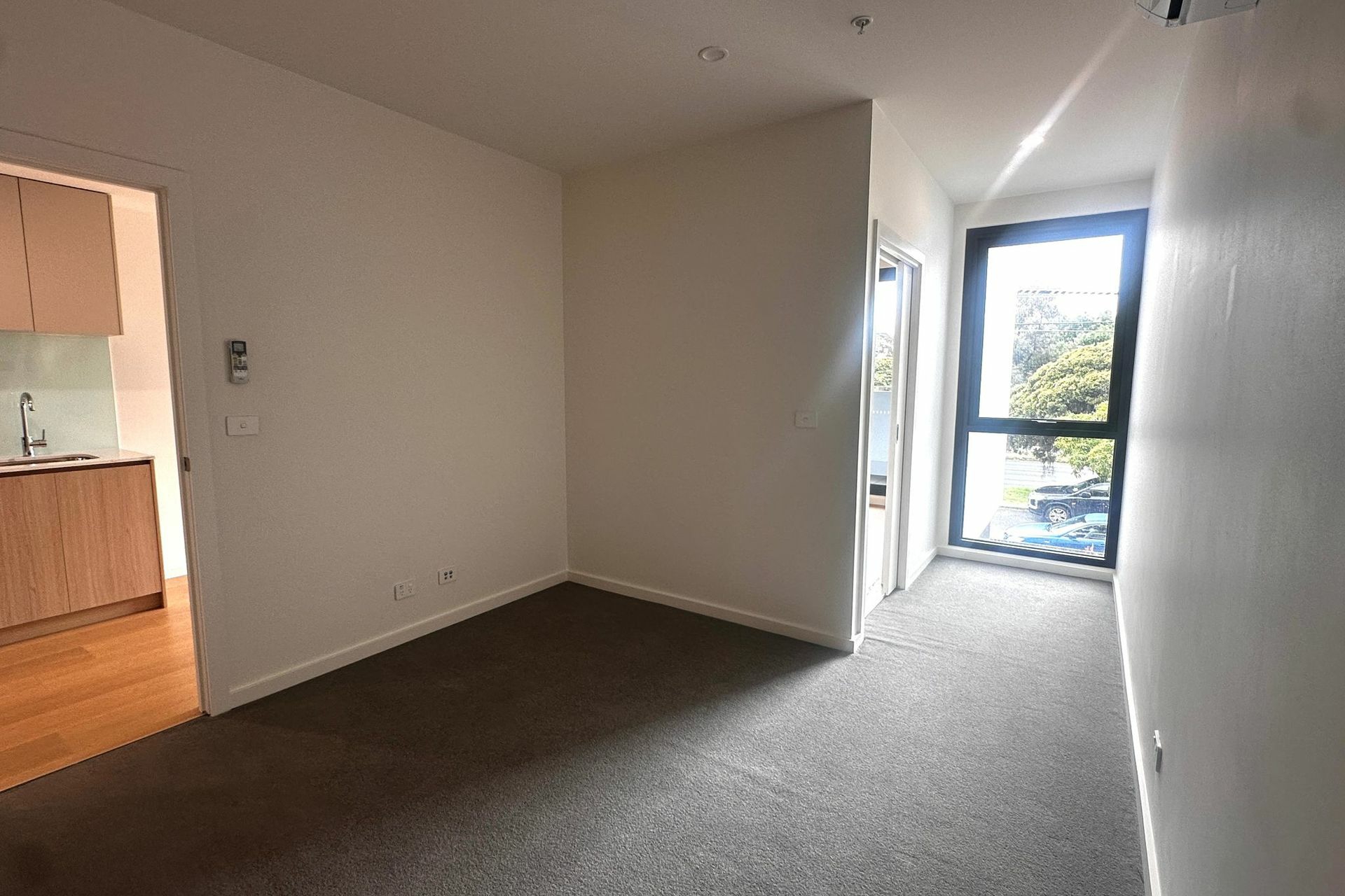109/1090 Nepean Highway, HIGHETT