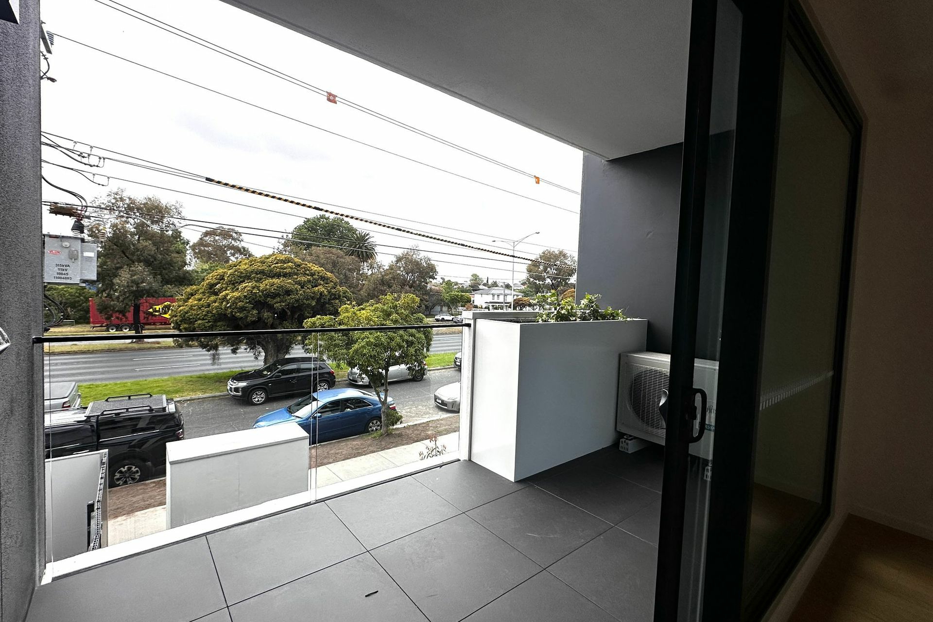 109/1090 Nepean Highway, HIGHETT