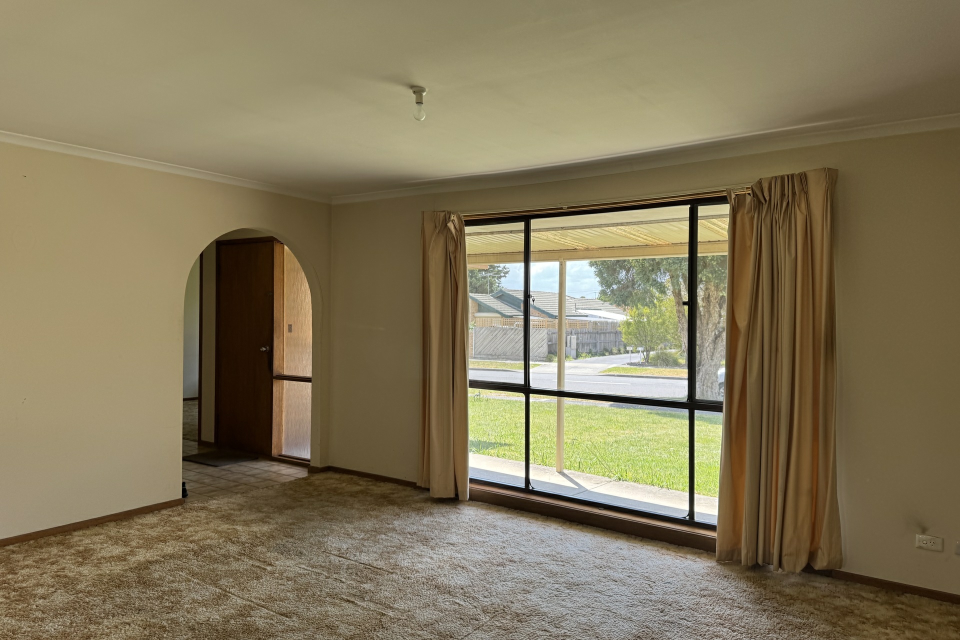 30 Ivan Crescent, HAMPTON PARK