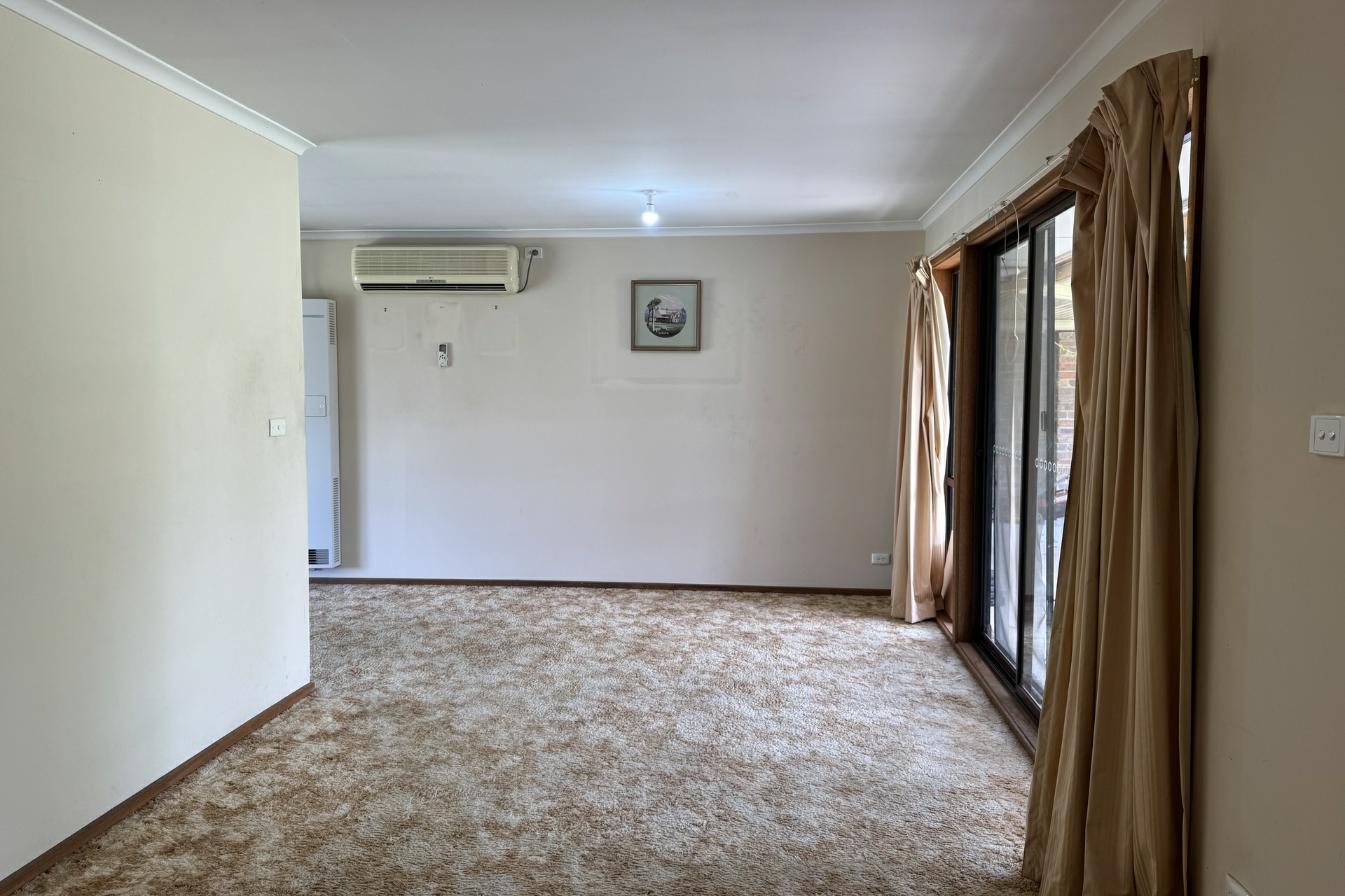 30 Ivan Crescent, HAMPTON PARK