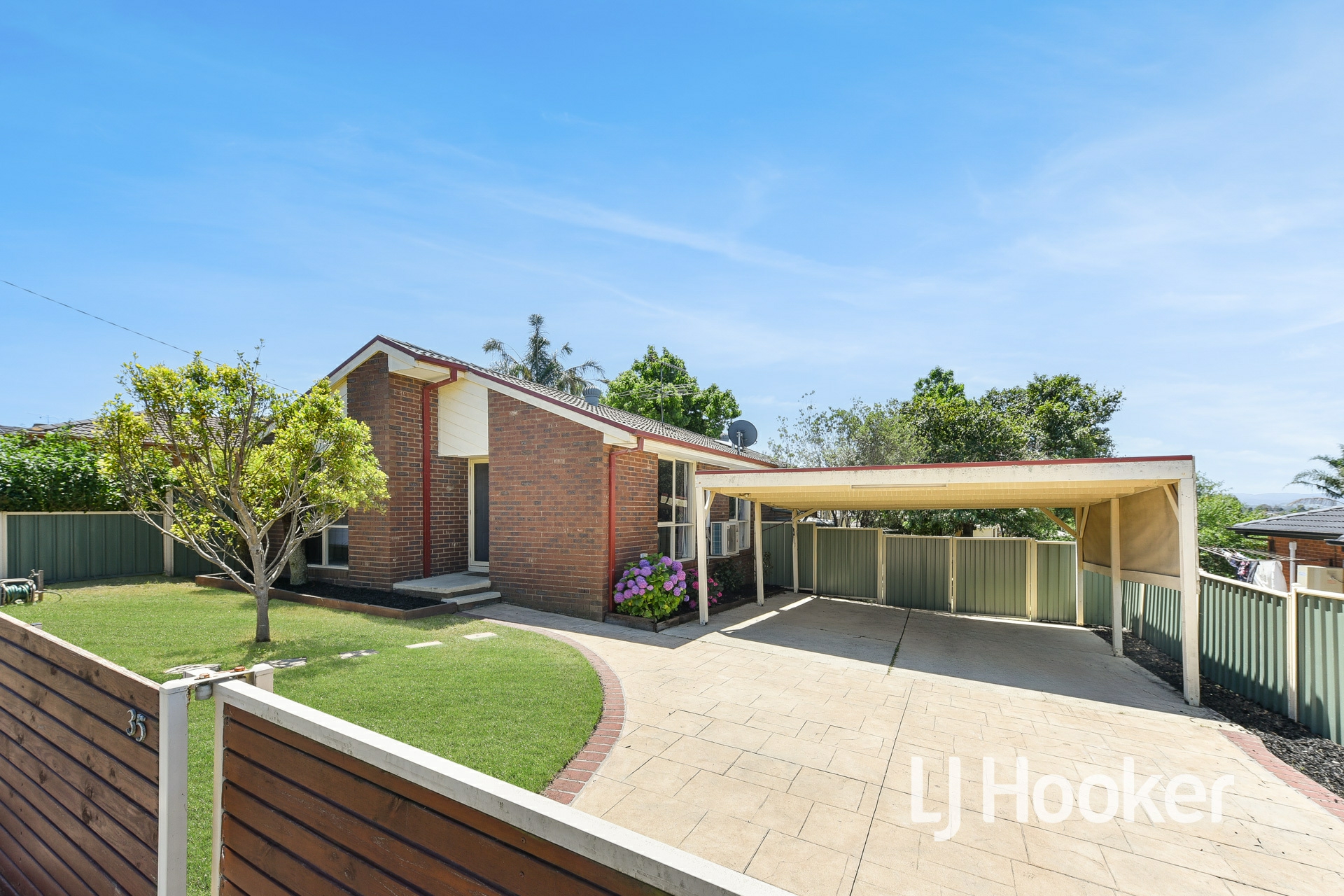 35 Huntington Drive, Hampton Park