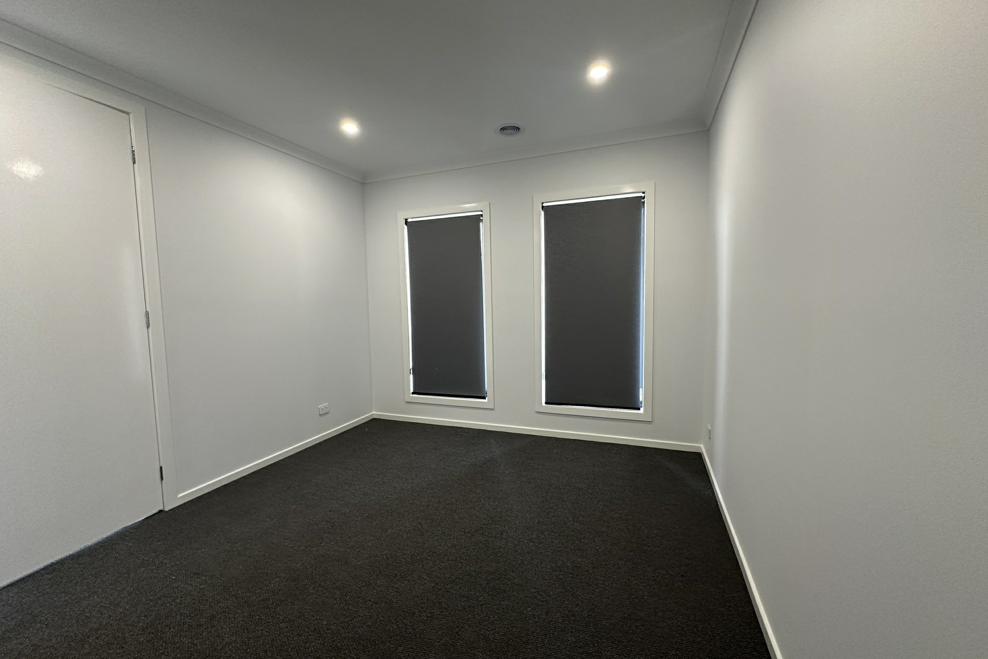 10 Nightfall Avenue, CLYDE NORTH